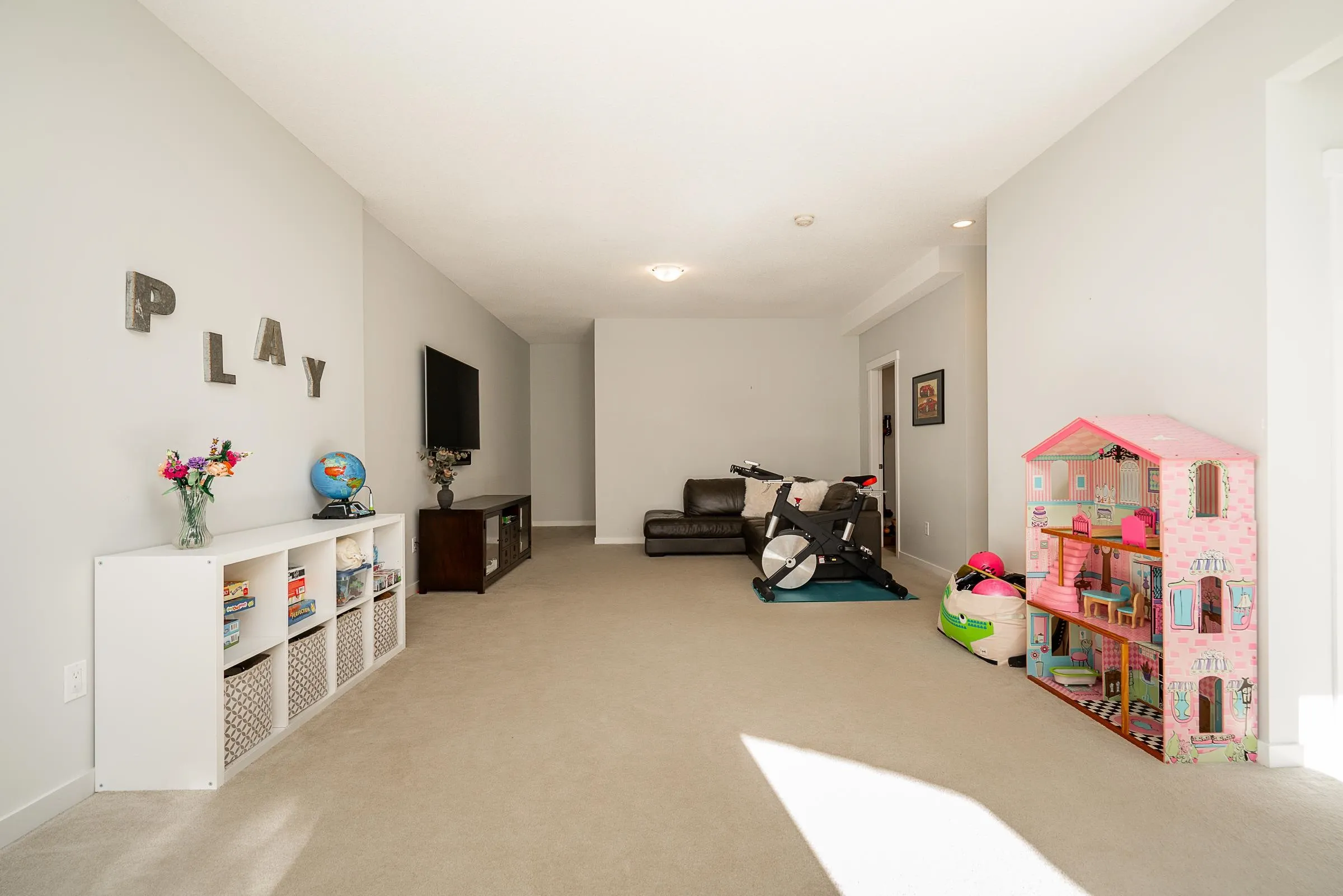 86 1430 Dayton Street