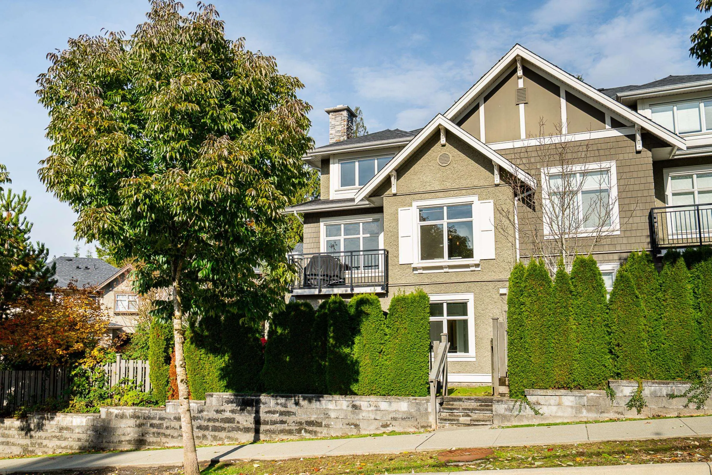 86 1430 Dayton Street