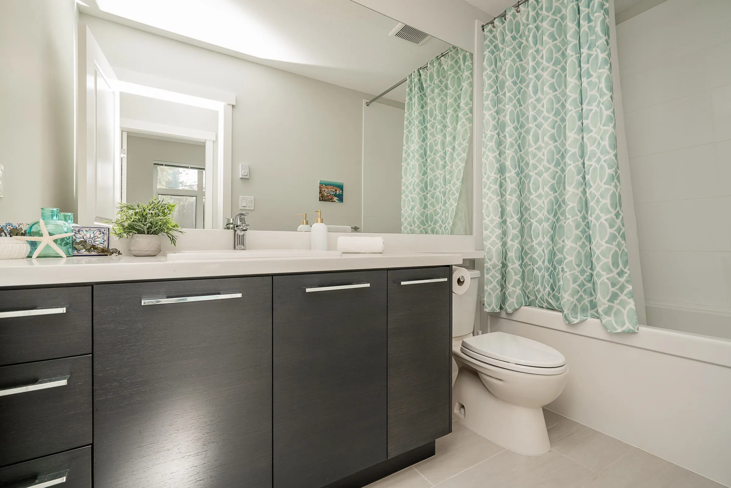 86 1430 Dayton Street