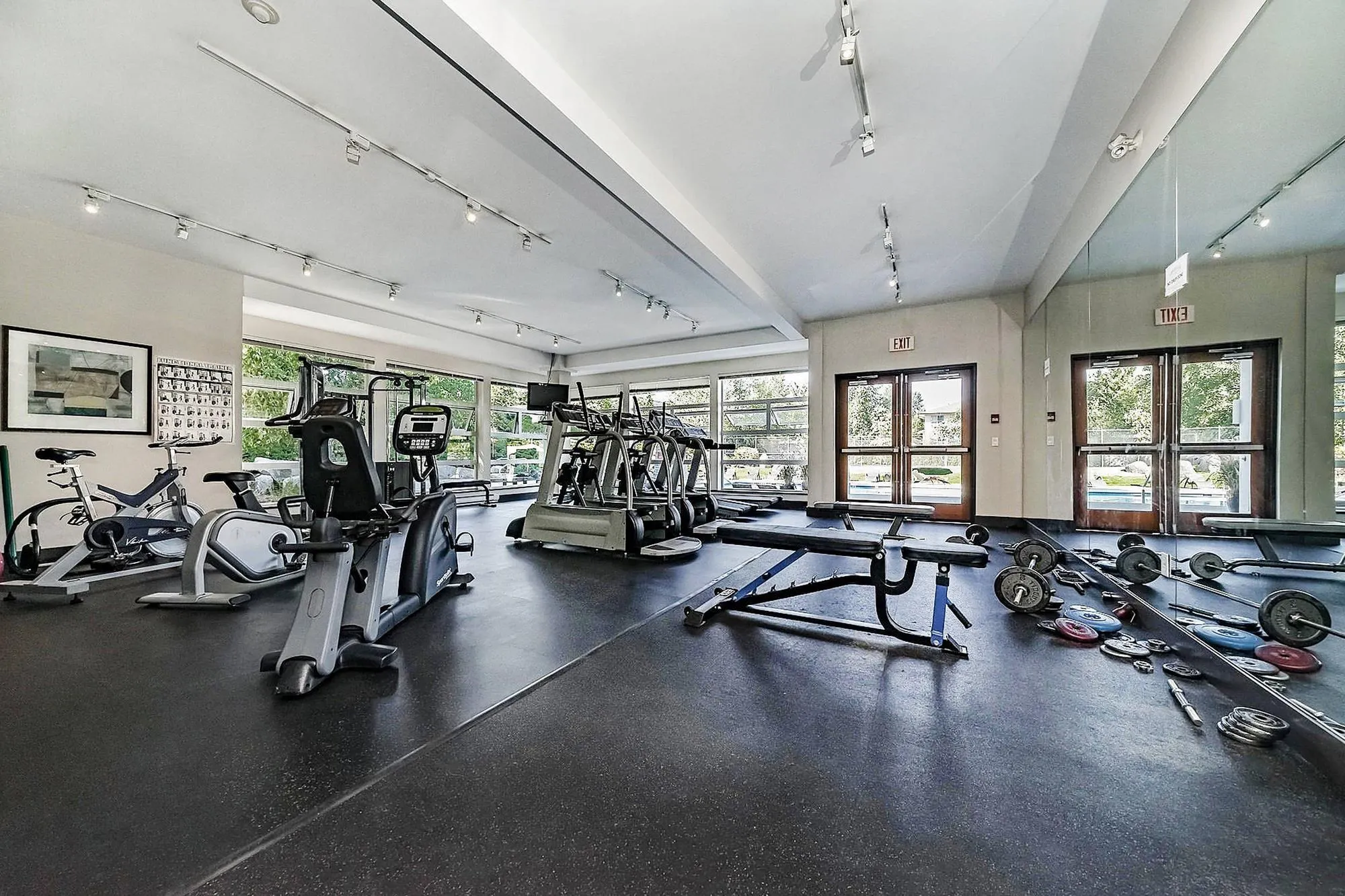 413 801 Klahanie Drive