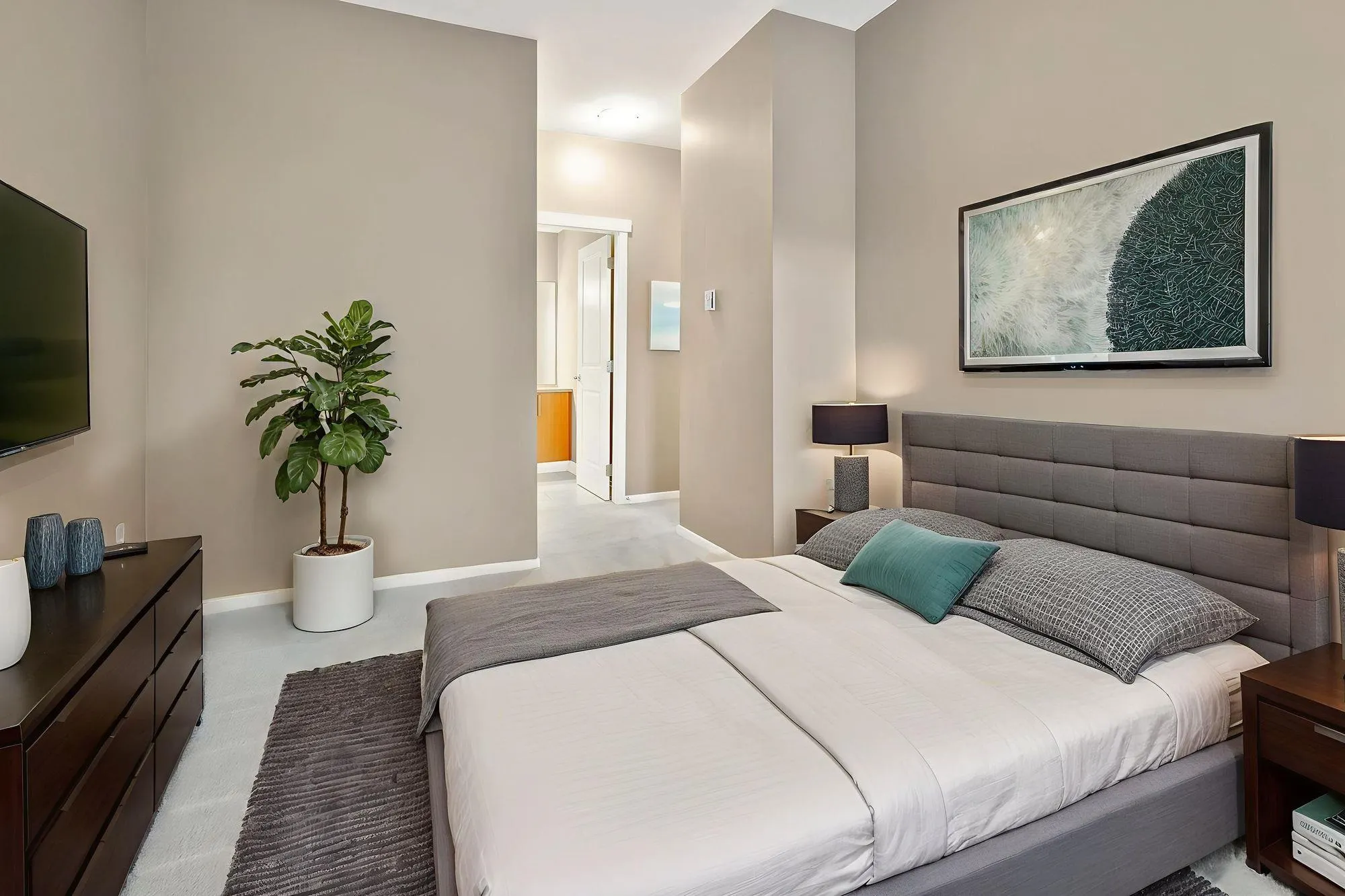 413 801 Klahanie Drive