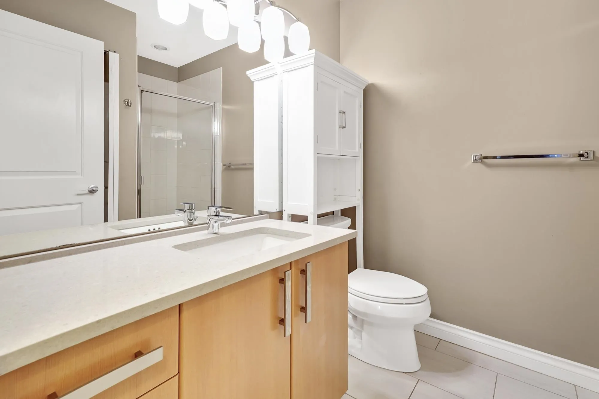 413 801 Klahanie Drive