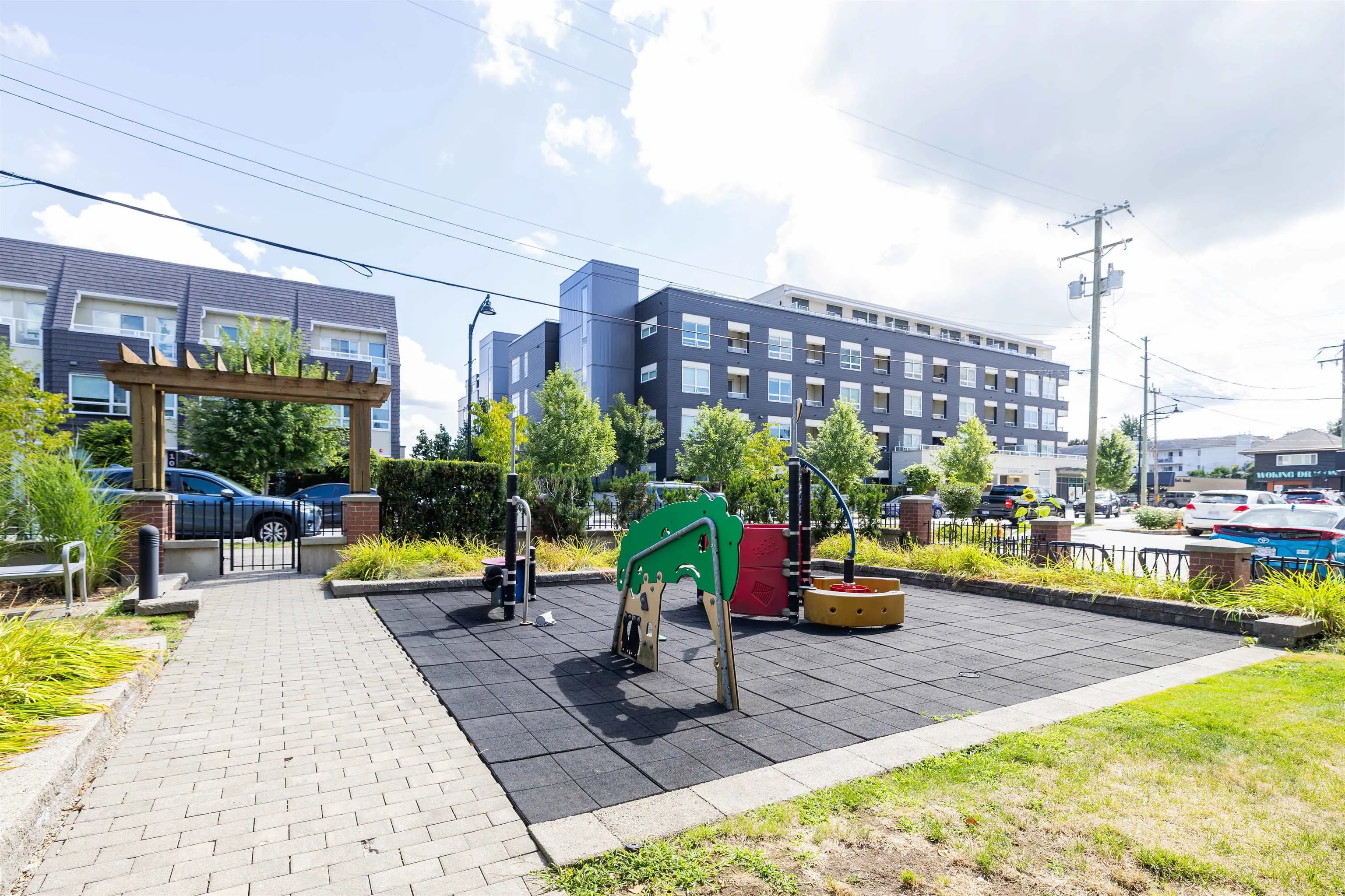 110 12040 222 Street