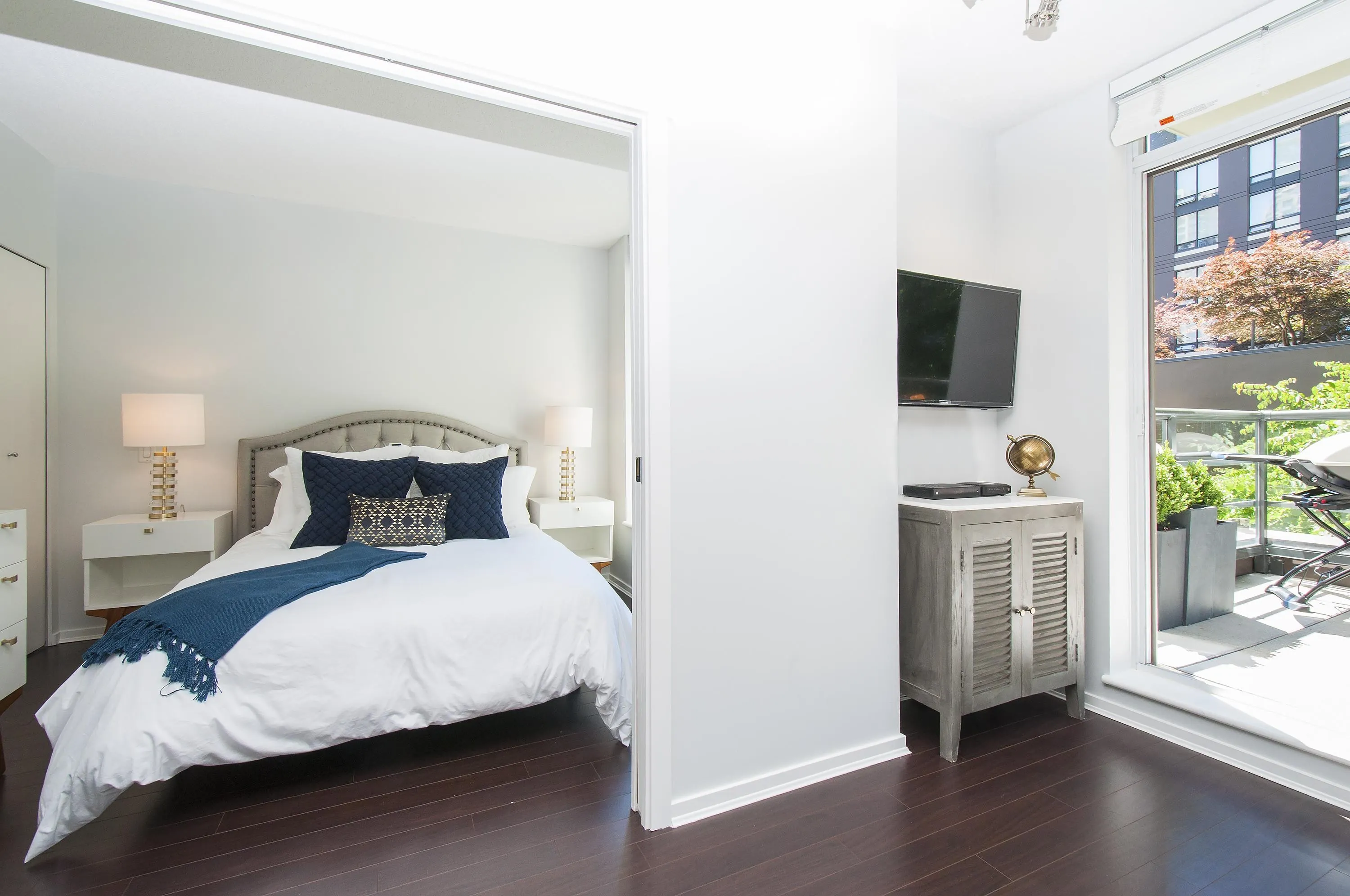 307 1001 Homer Street