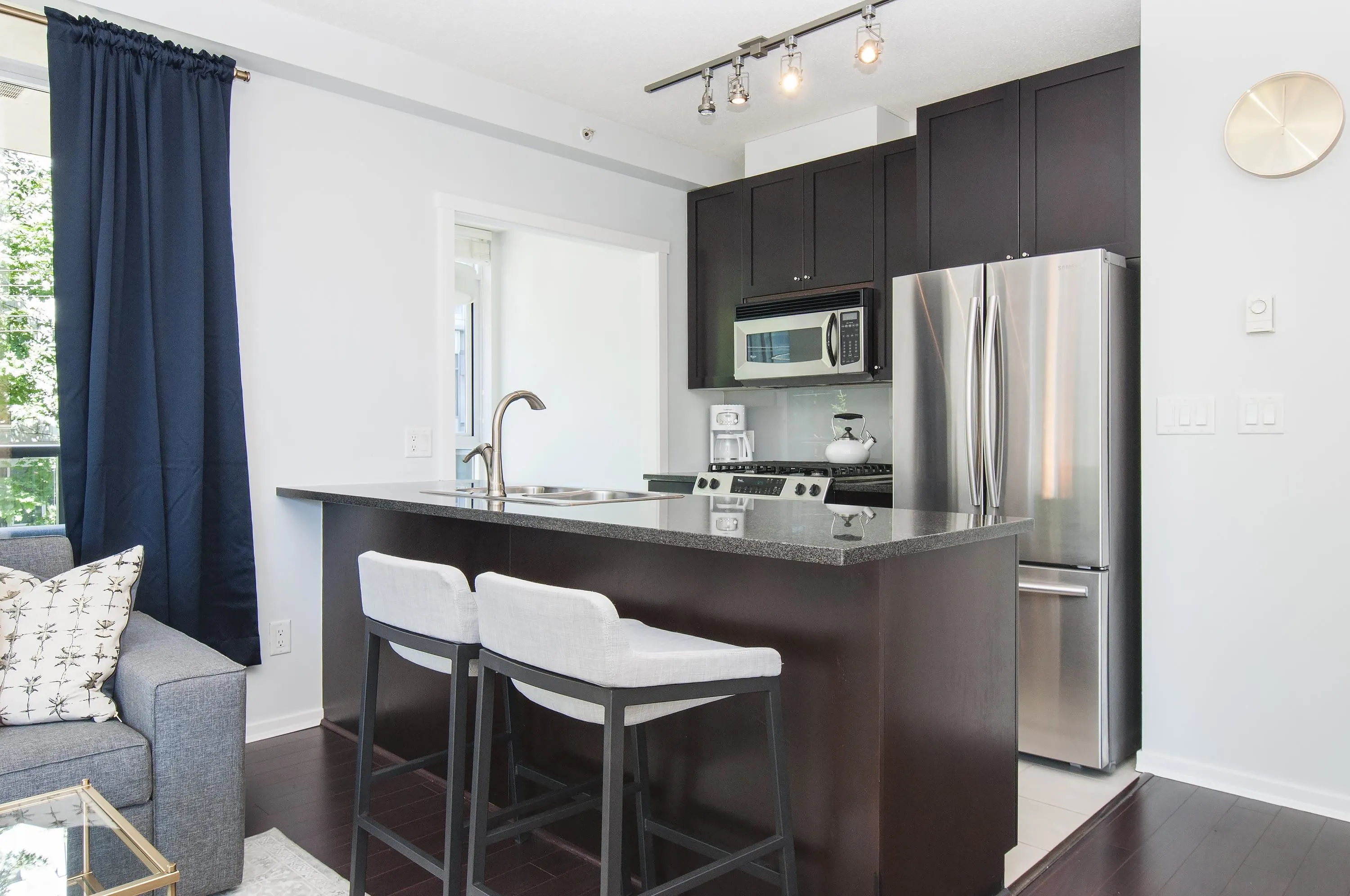 307 1001 Homer Street