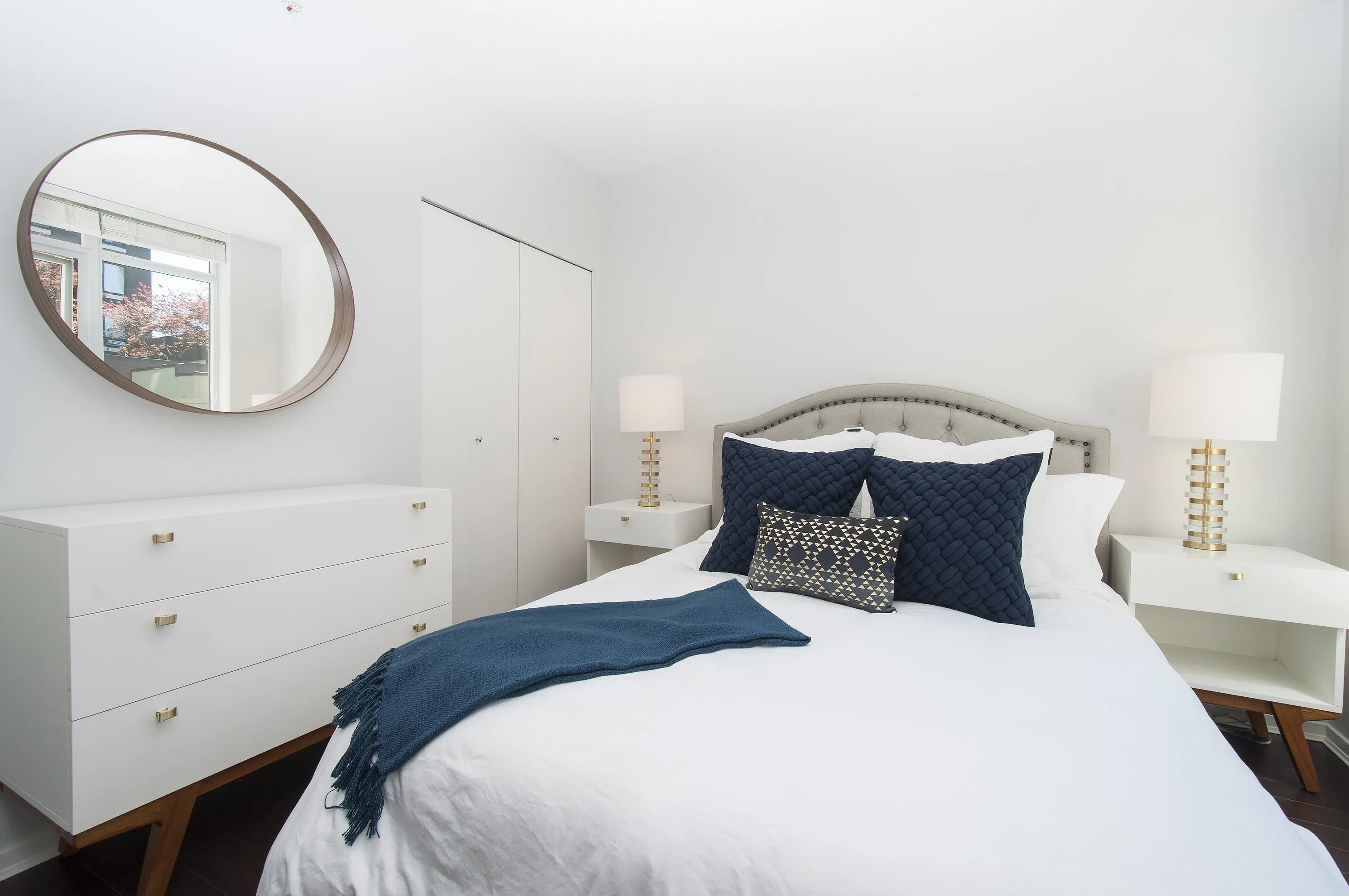 307 1001 Homer Street