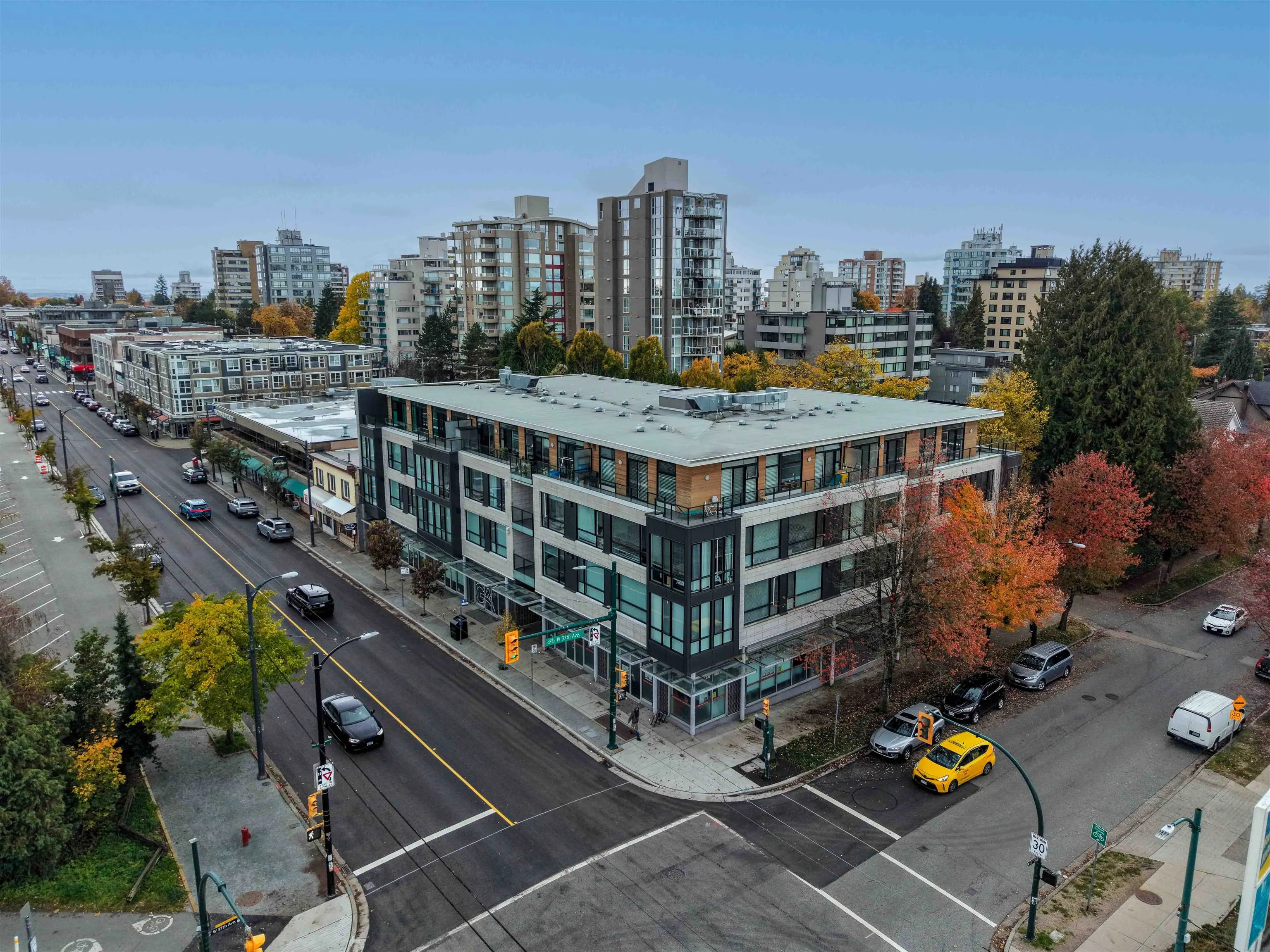 402 5325 West Boulevard