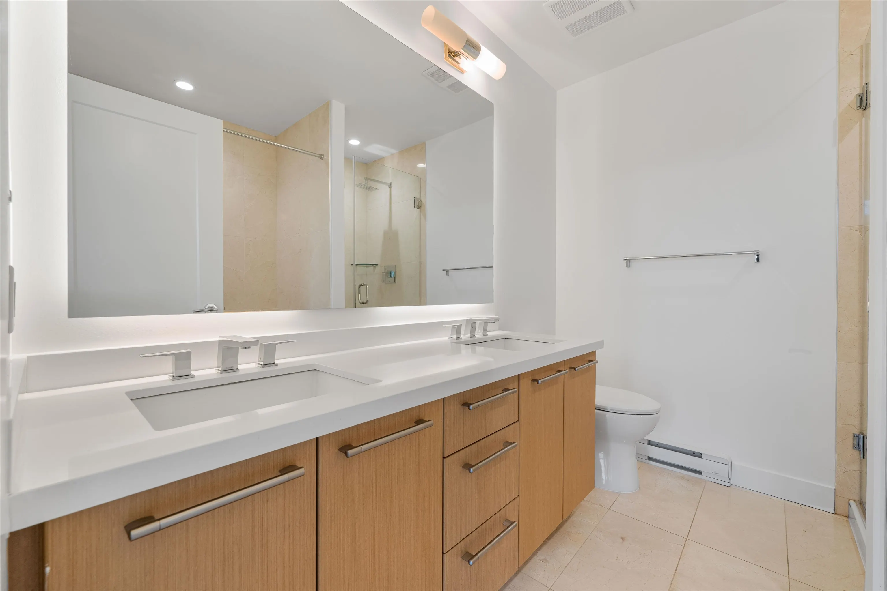 402 5325 West Boulevard