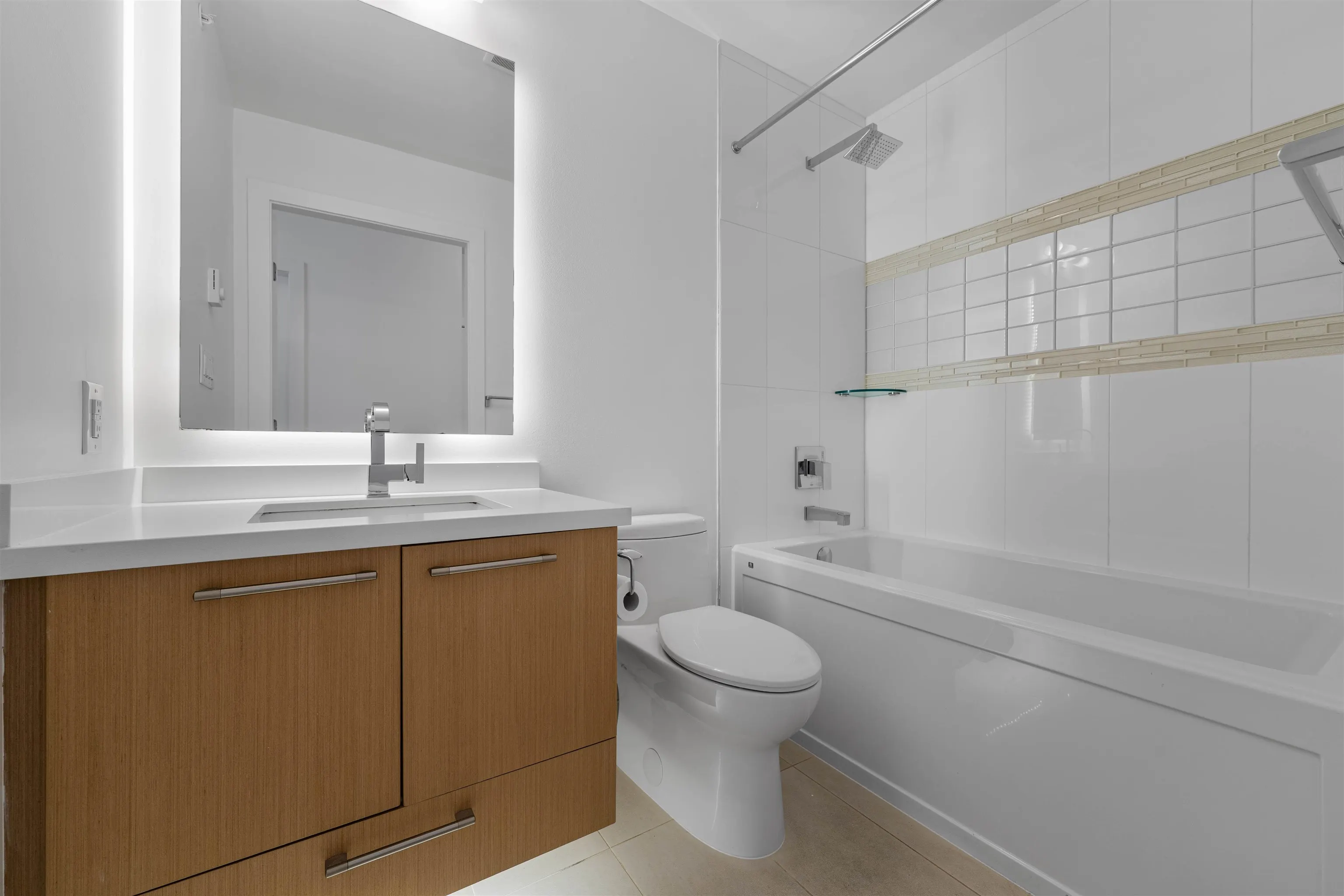 402 5325 West Boulevard