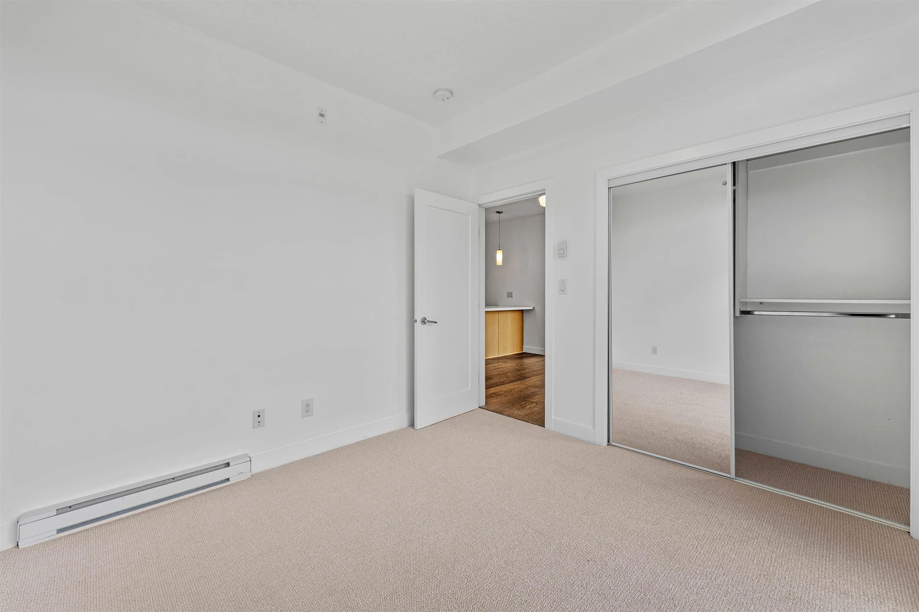 402 5325 West Boulevard