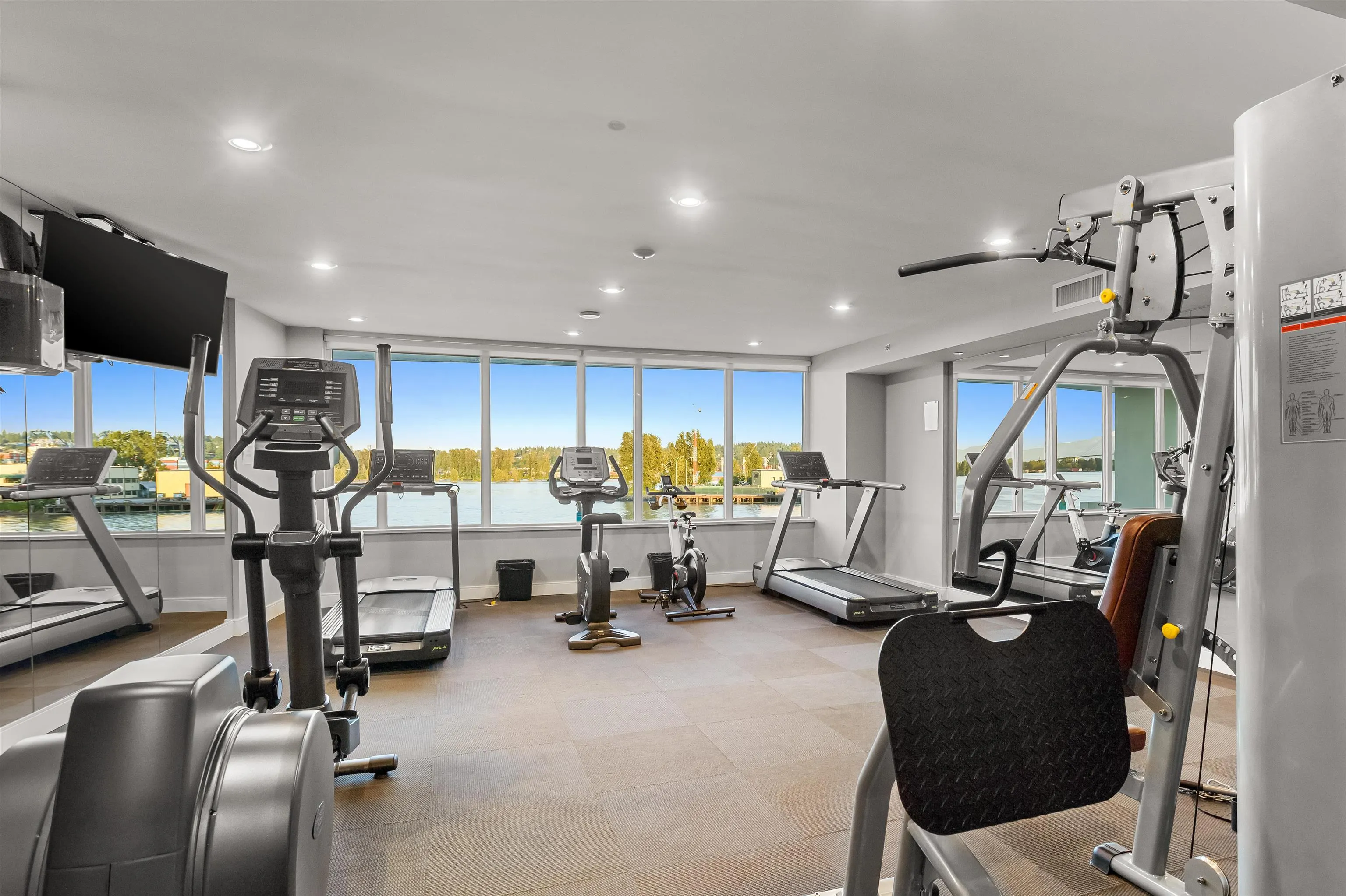 1208 210 Salter Street