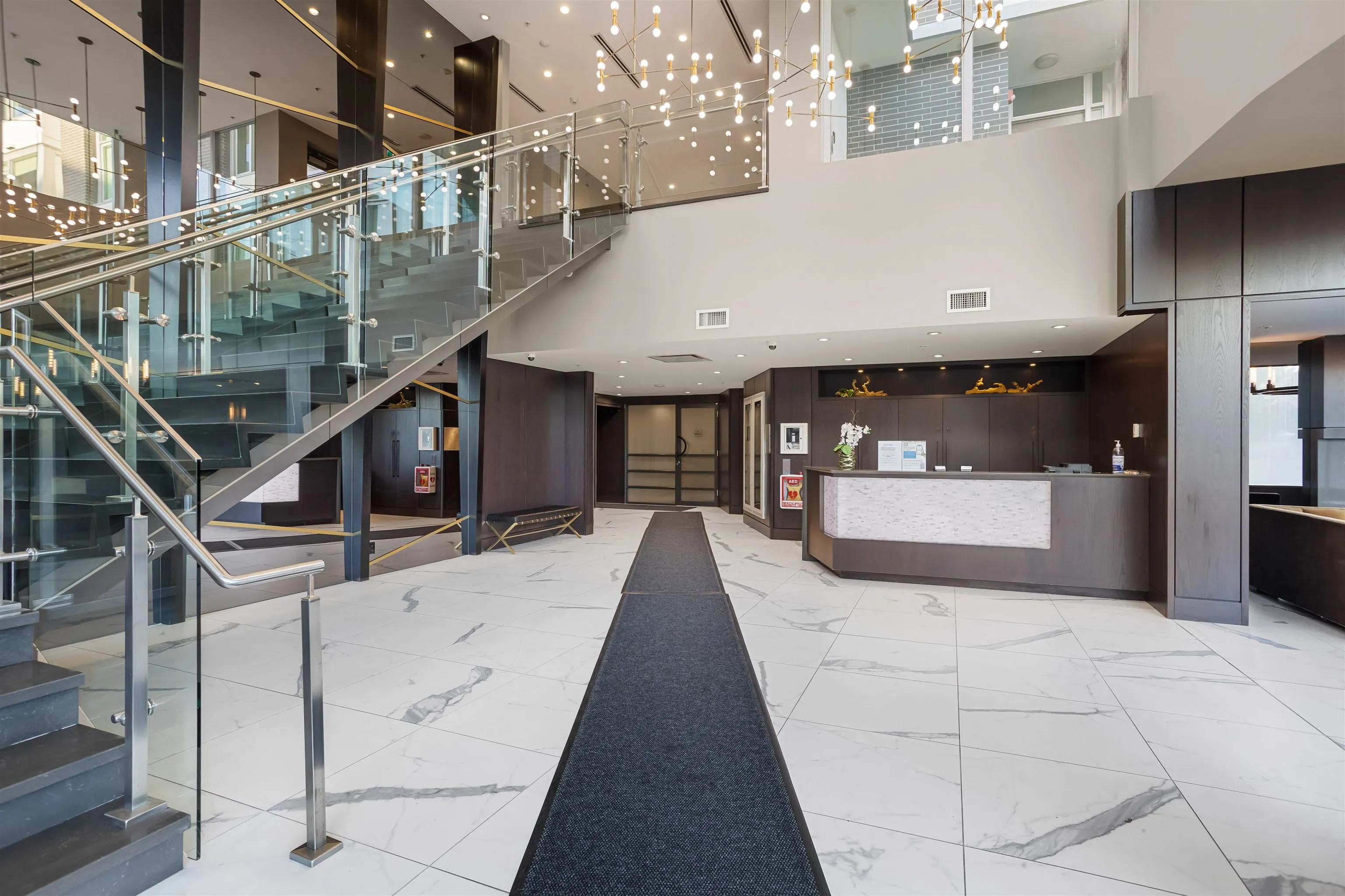 1208 210 Salter Street