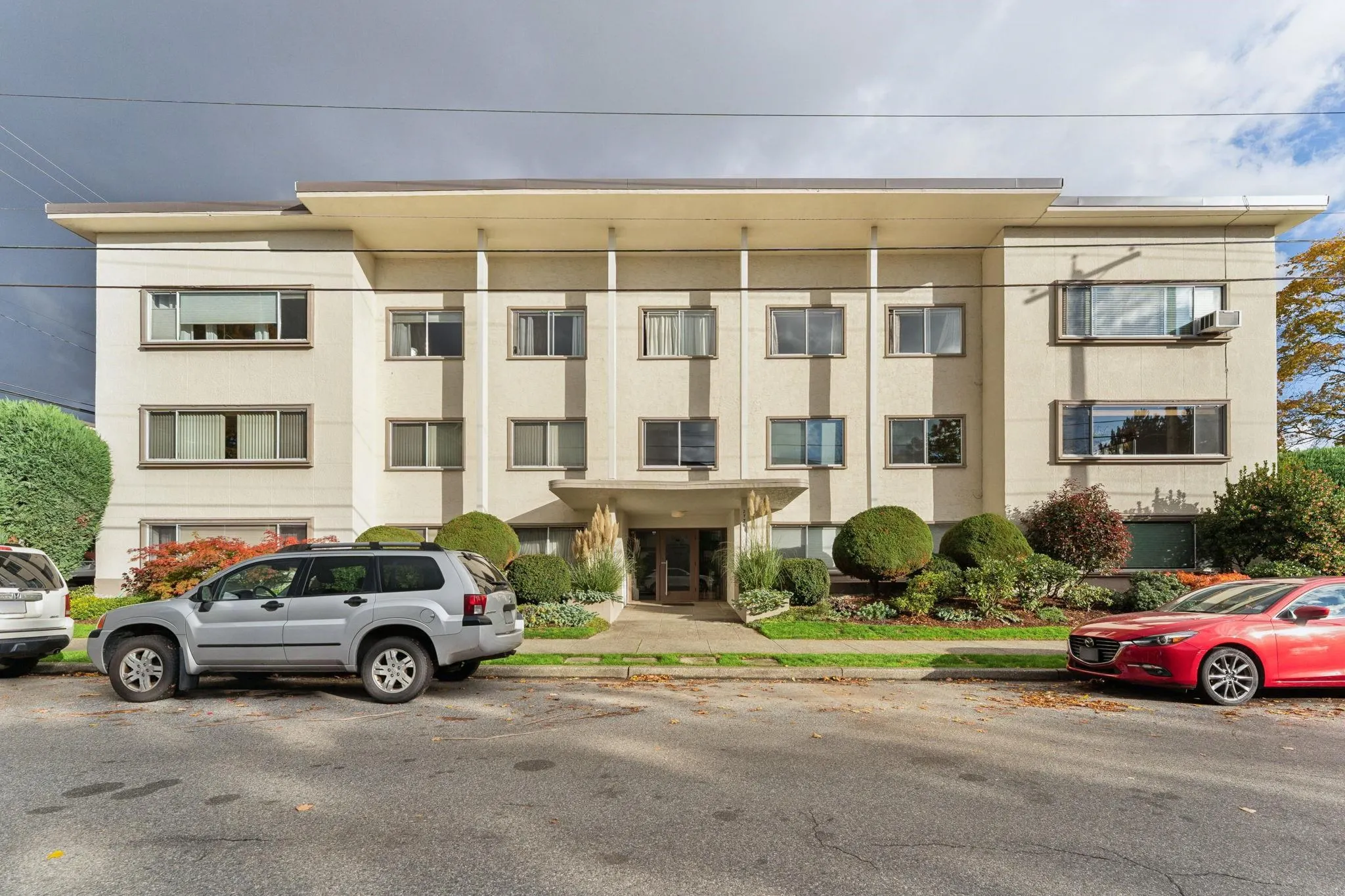 103 2776 Pine Street