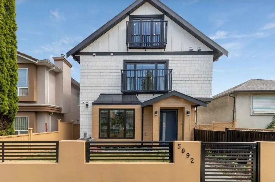 5092 Clarendon Street