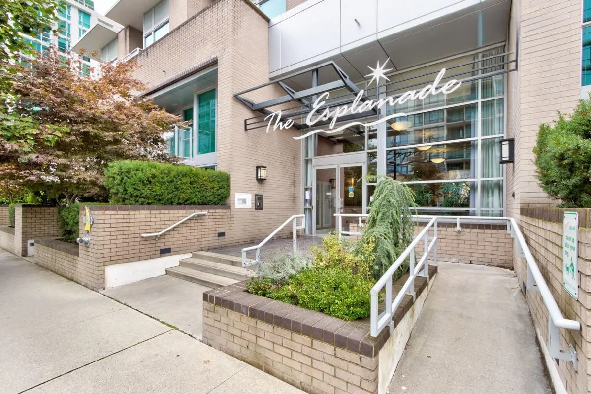 1202 188 E Esplanade