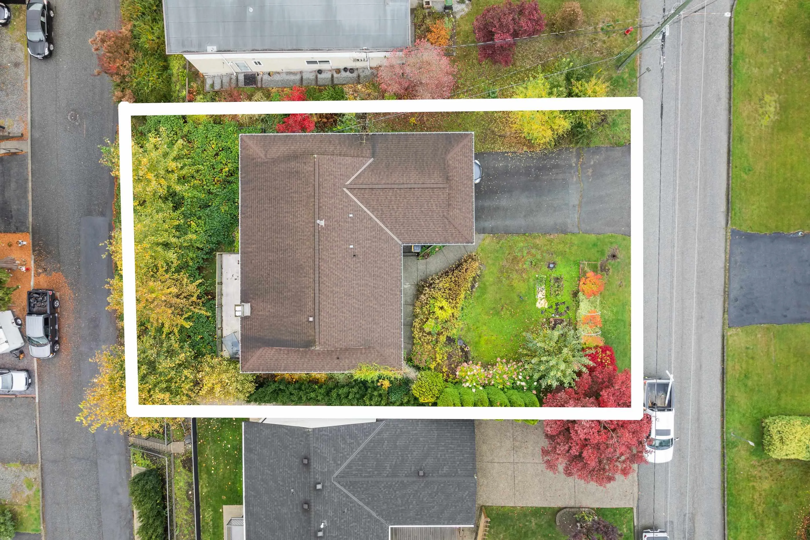 1507 Elinor Crescent