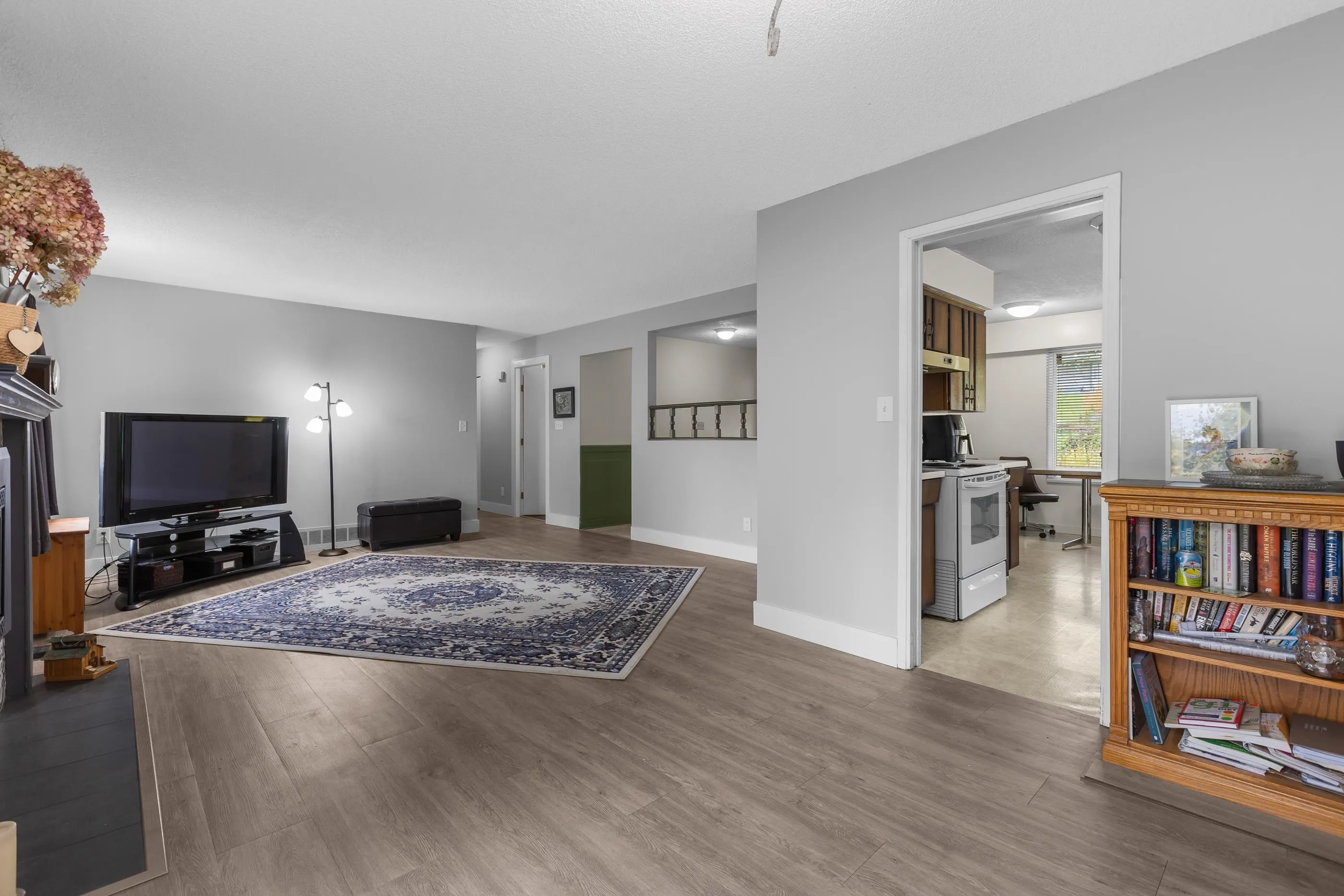 1507 Elinor Crescent