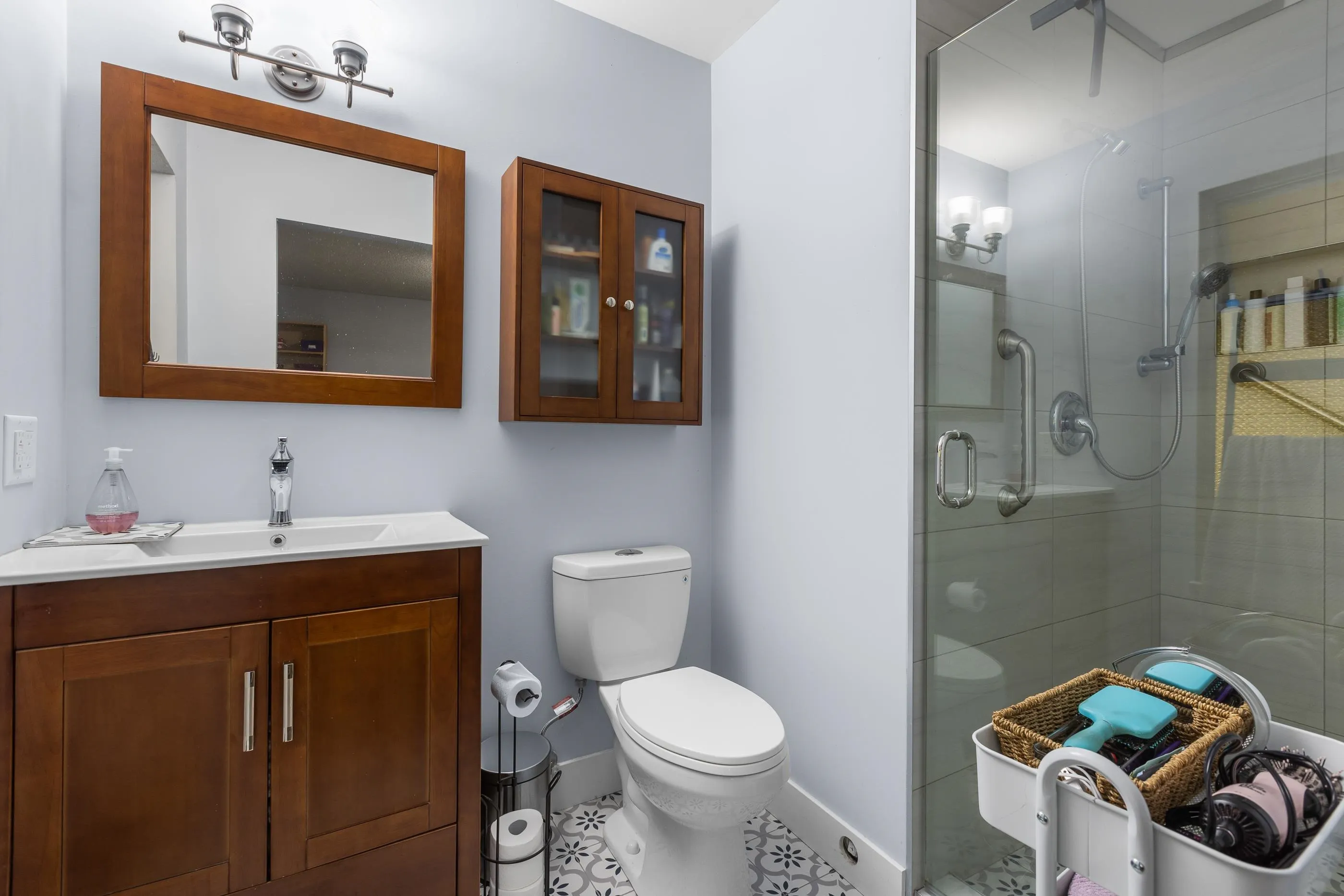 1507 Elinor Crescent