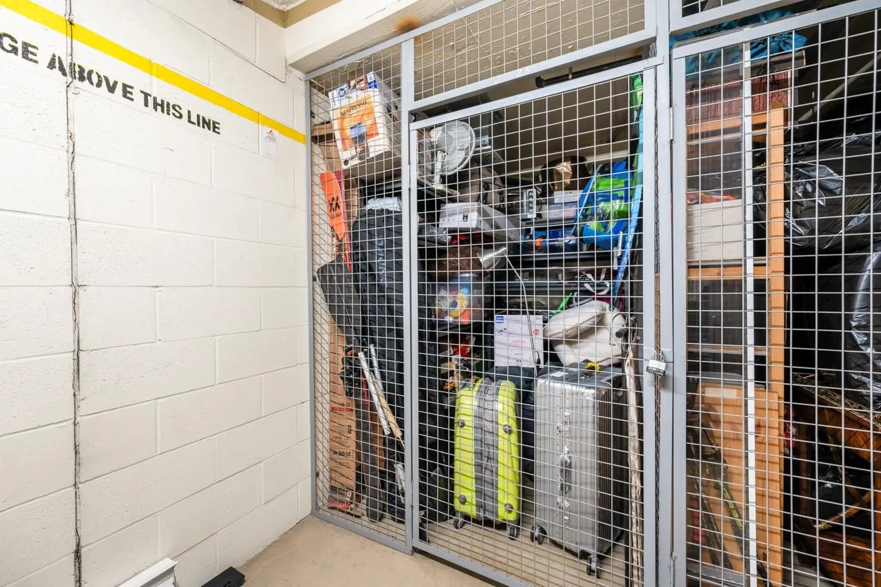 1204 5775 Hampton Place