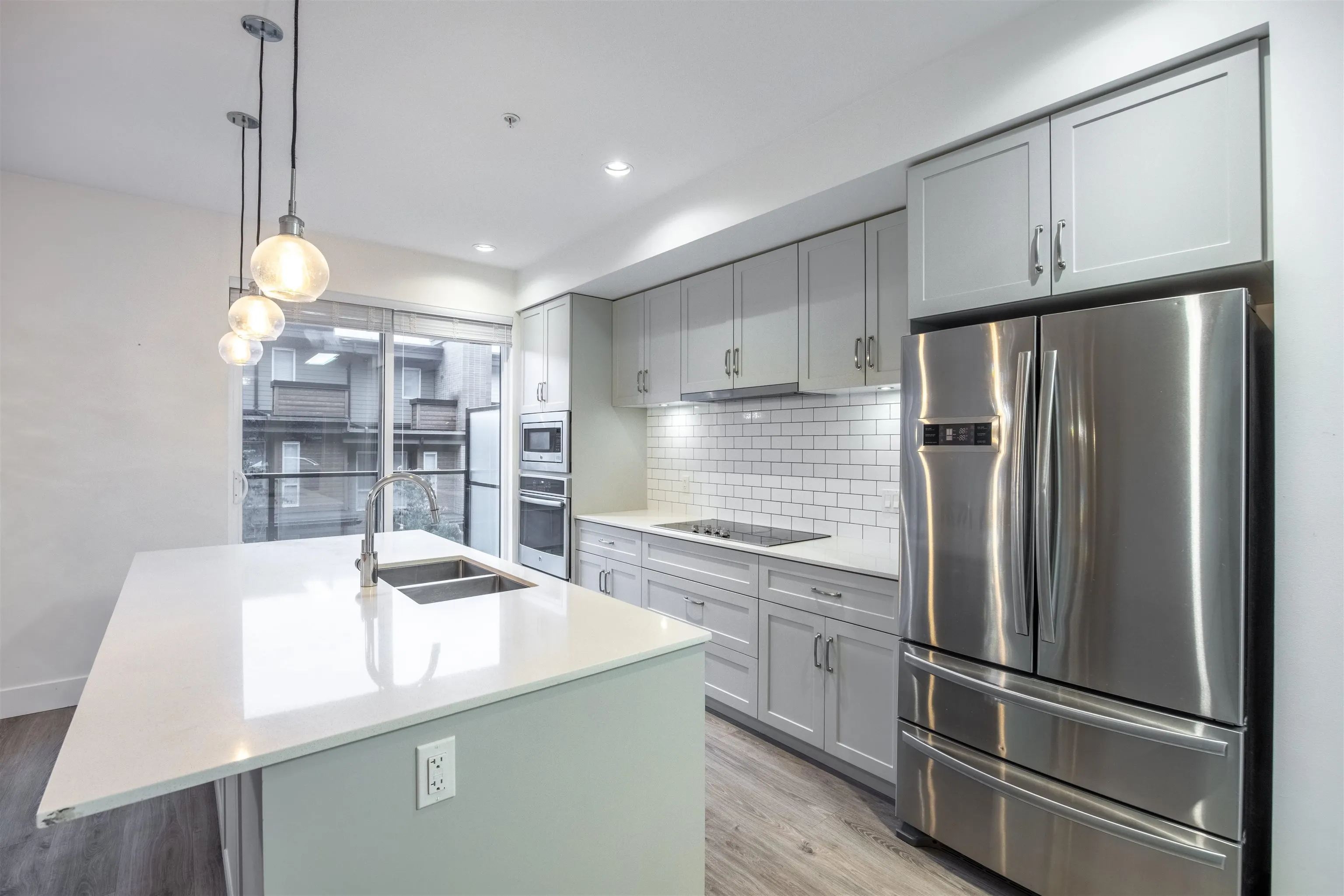 9 15775 Mountain View Drive