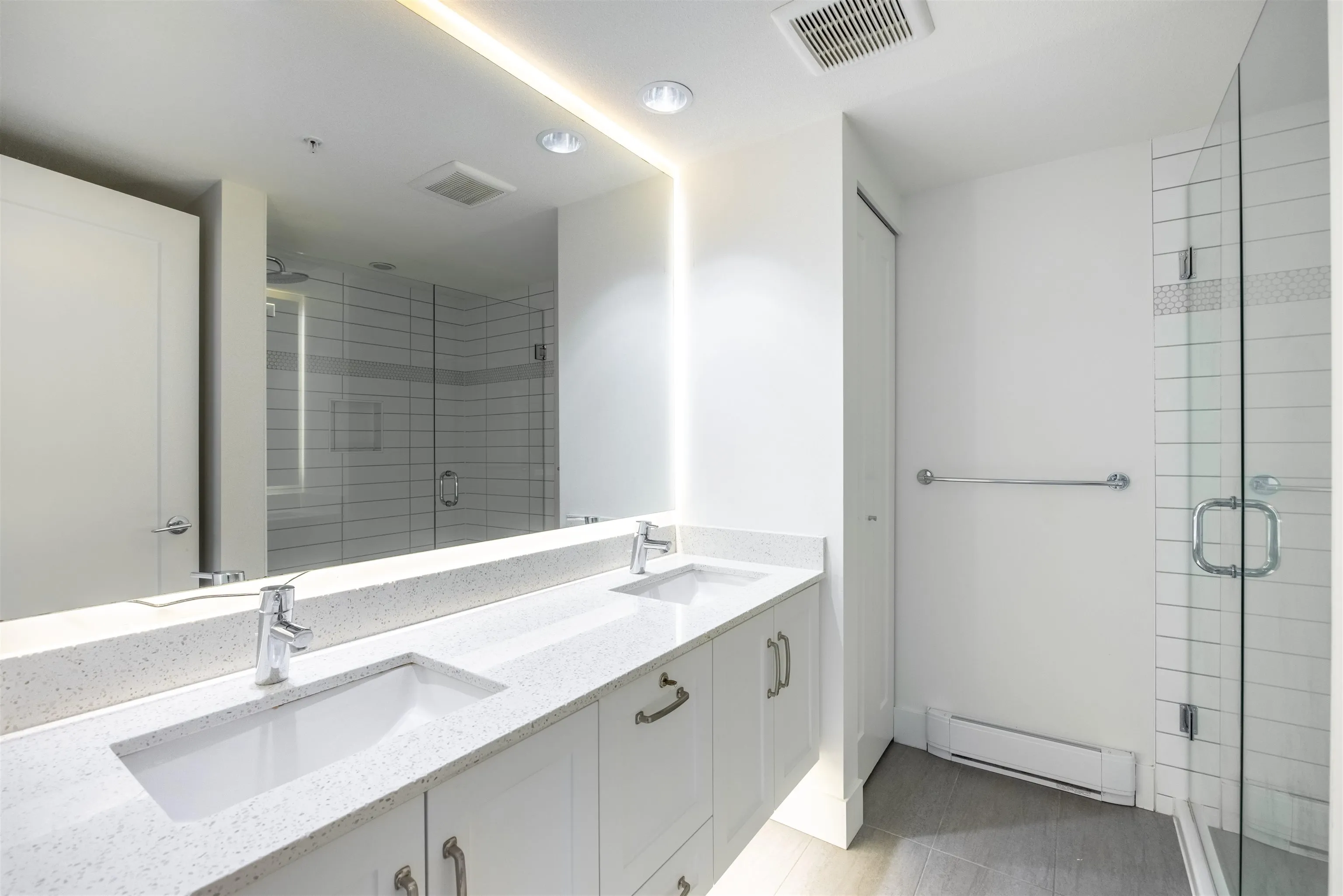 9 15775 Mountain View Drive