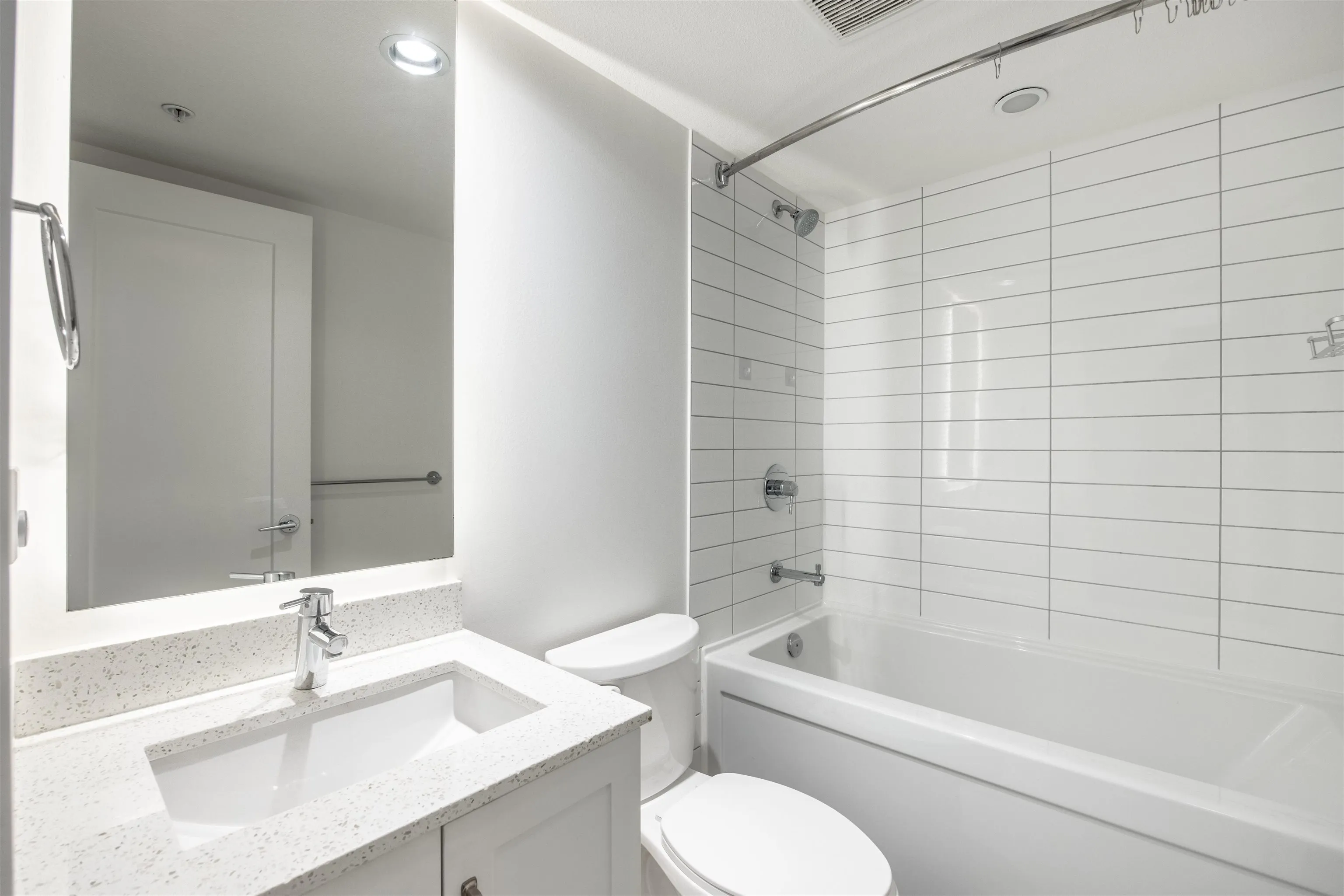 9 15775 Mountain View Drive