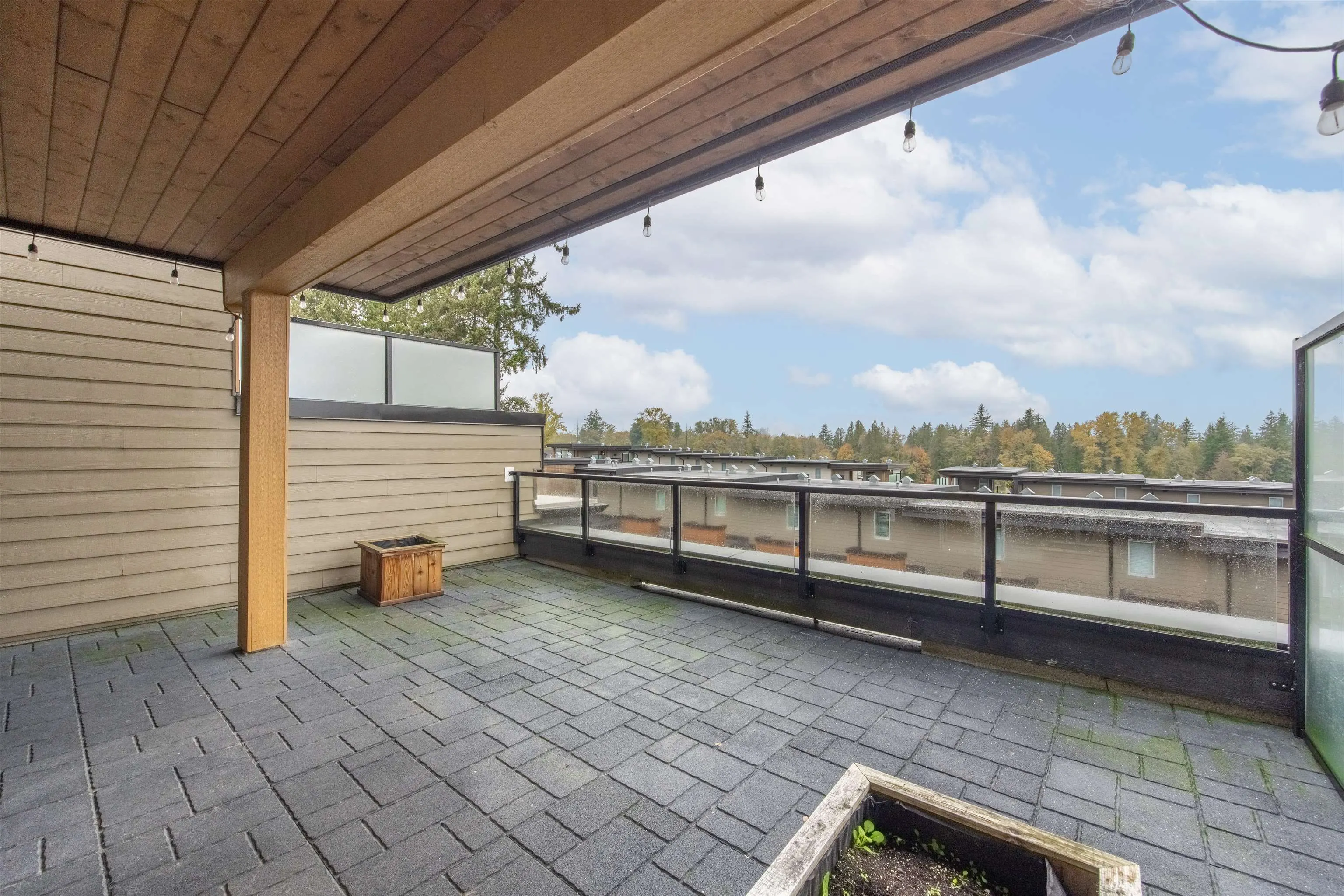 9 15775 Mountain View Drive