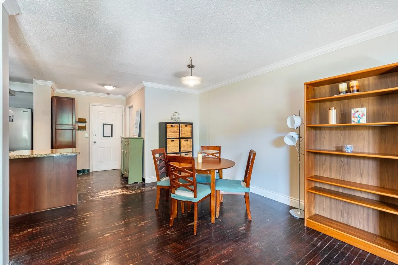 229 202 Westhill Place