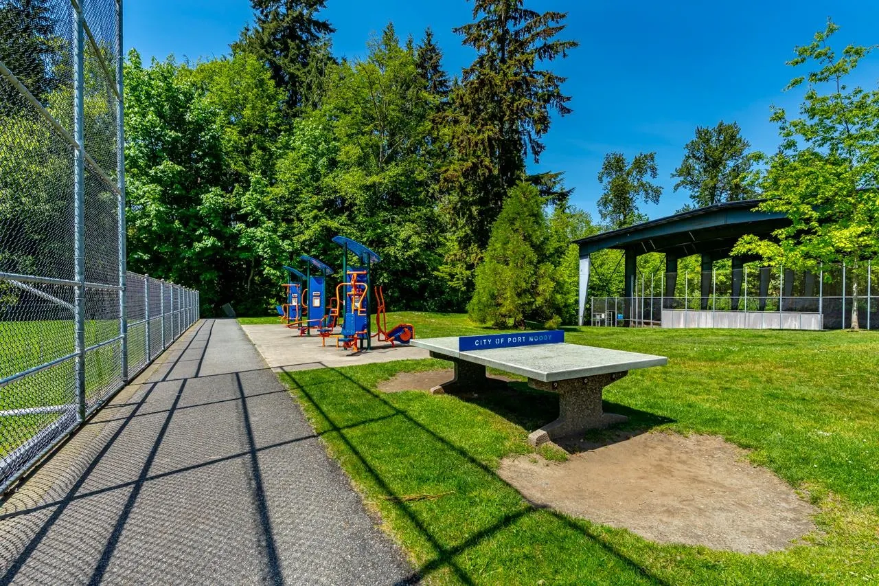 229 202 Westhill Place