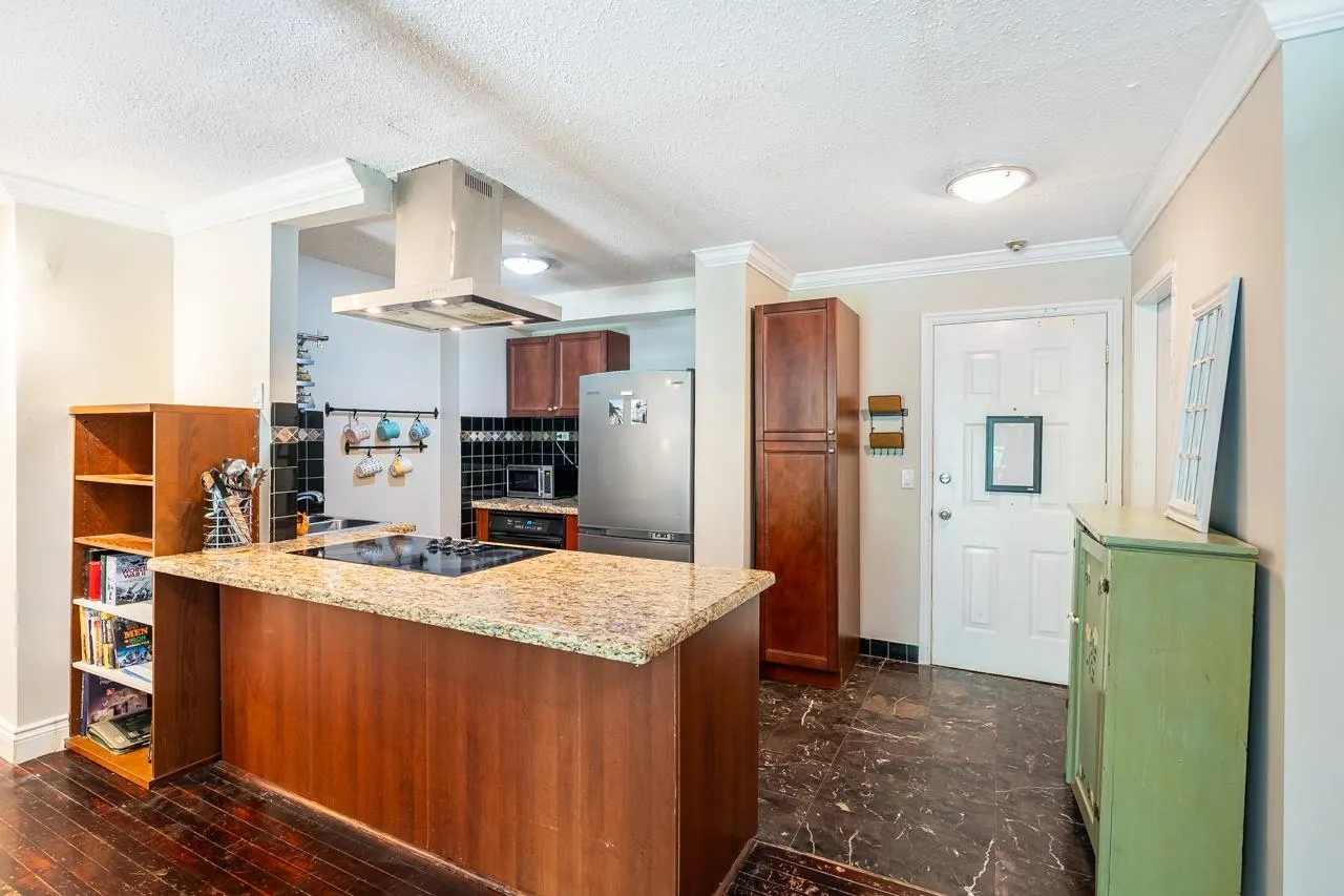 229 202 Westhill Place