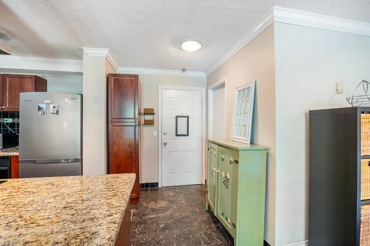 229 202 Westhill Place