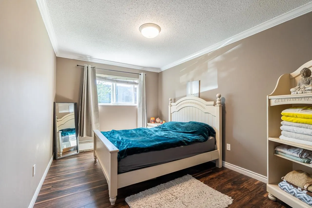 229 202 Westhill Place