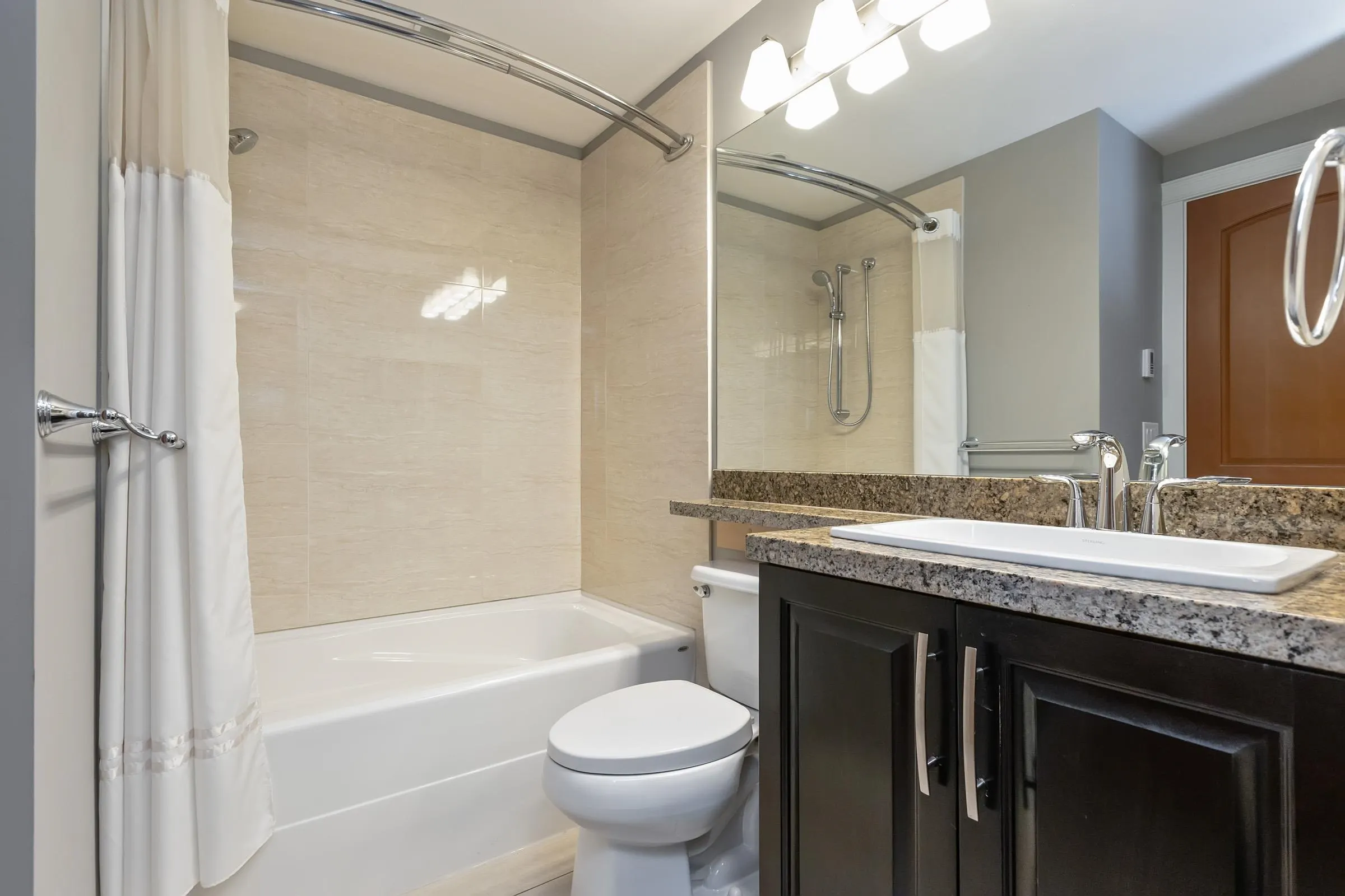 429 8288 207a Street