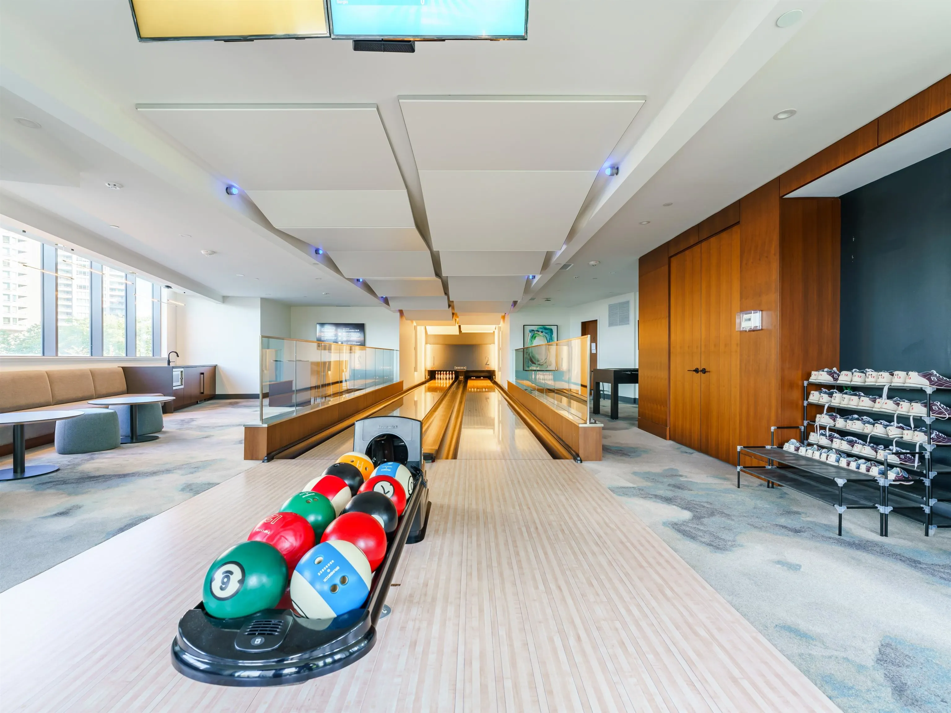 2807 4711 Hazel Street