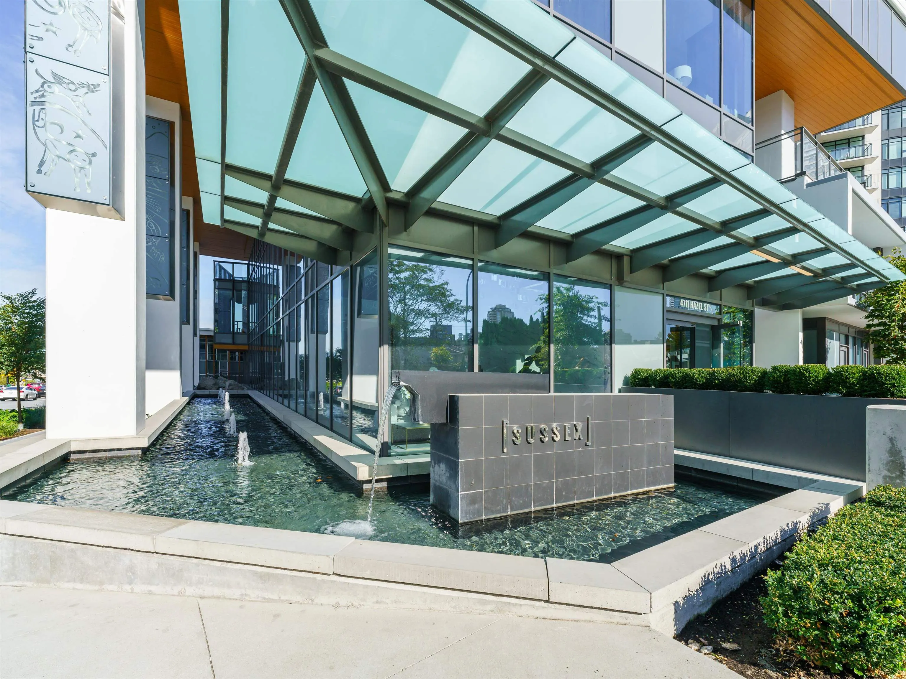 2807 4711 Hazel Street