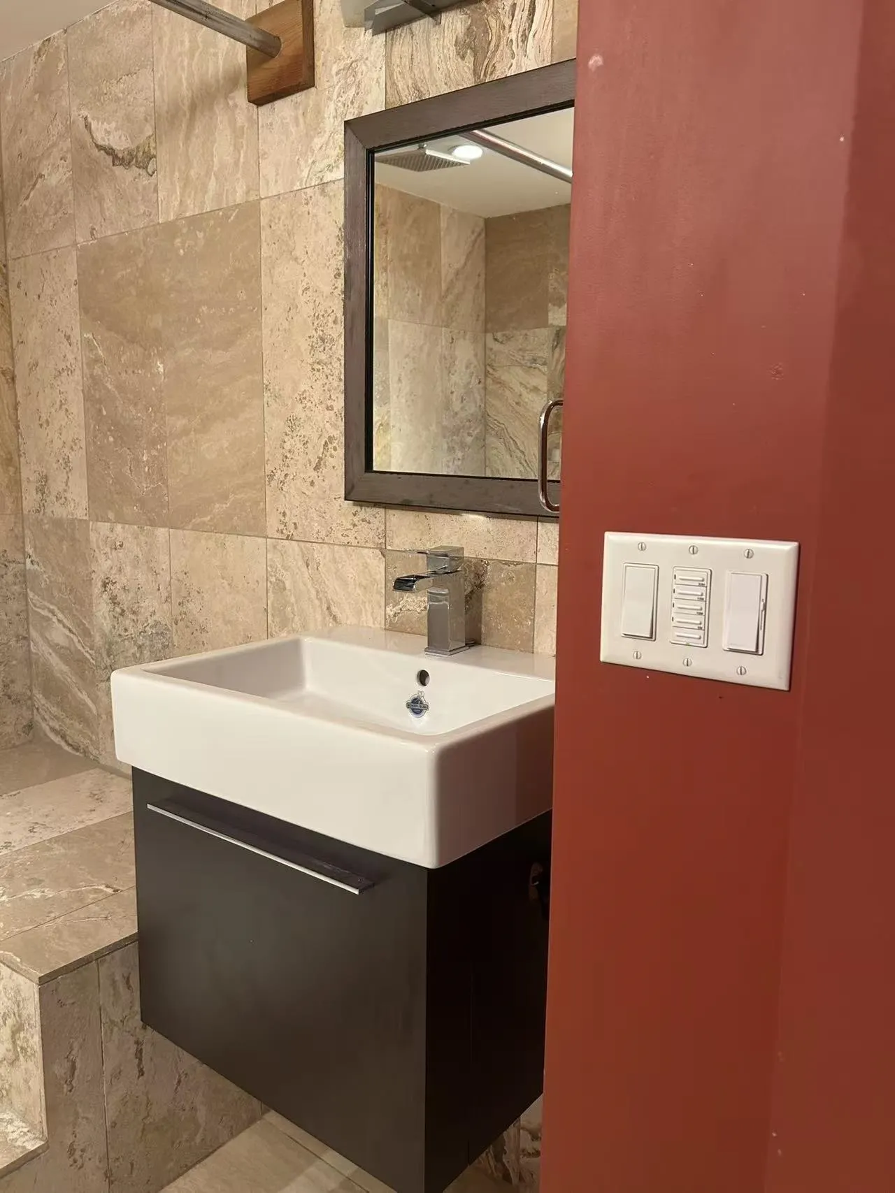 5006 Maitland Street