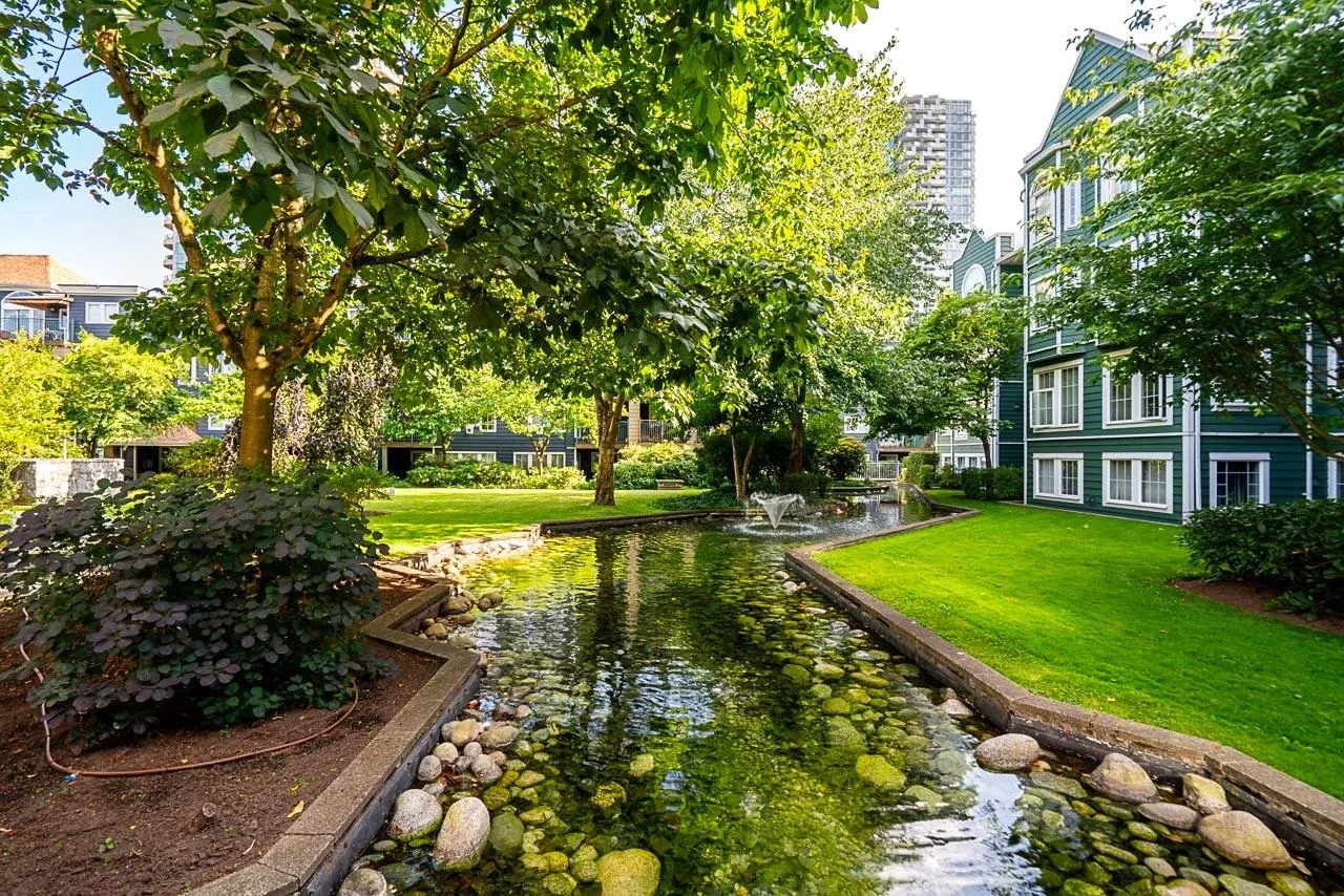 315 3075 Primrose Lane