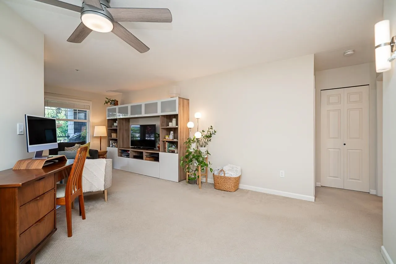 315 3075 Primrose Lane