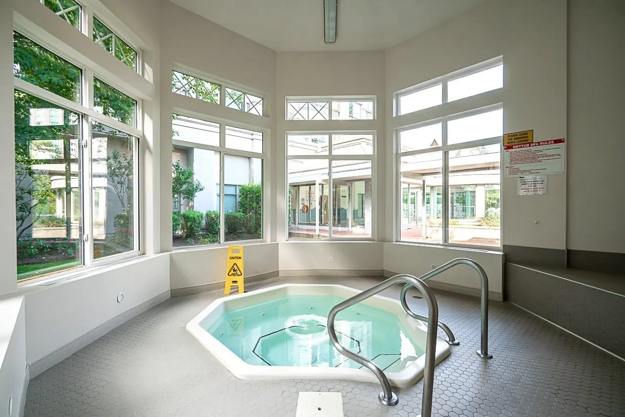 315 3075 Primrose Lane