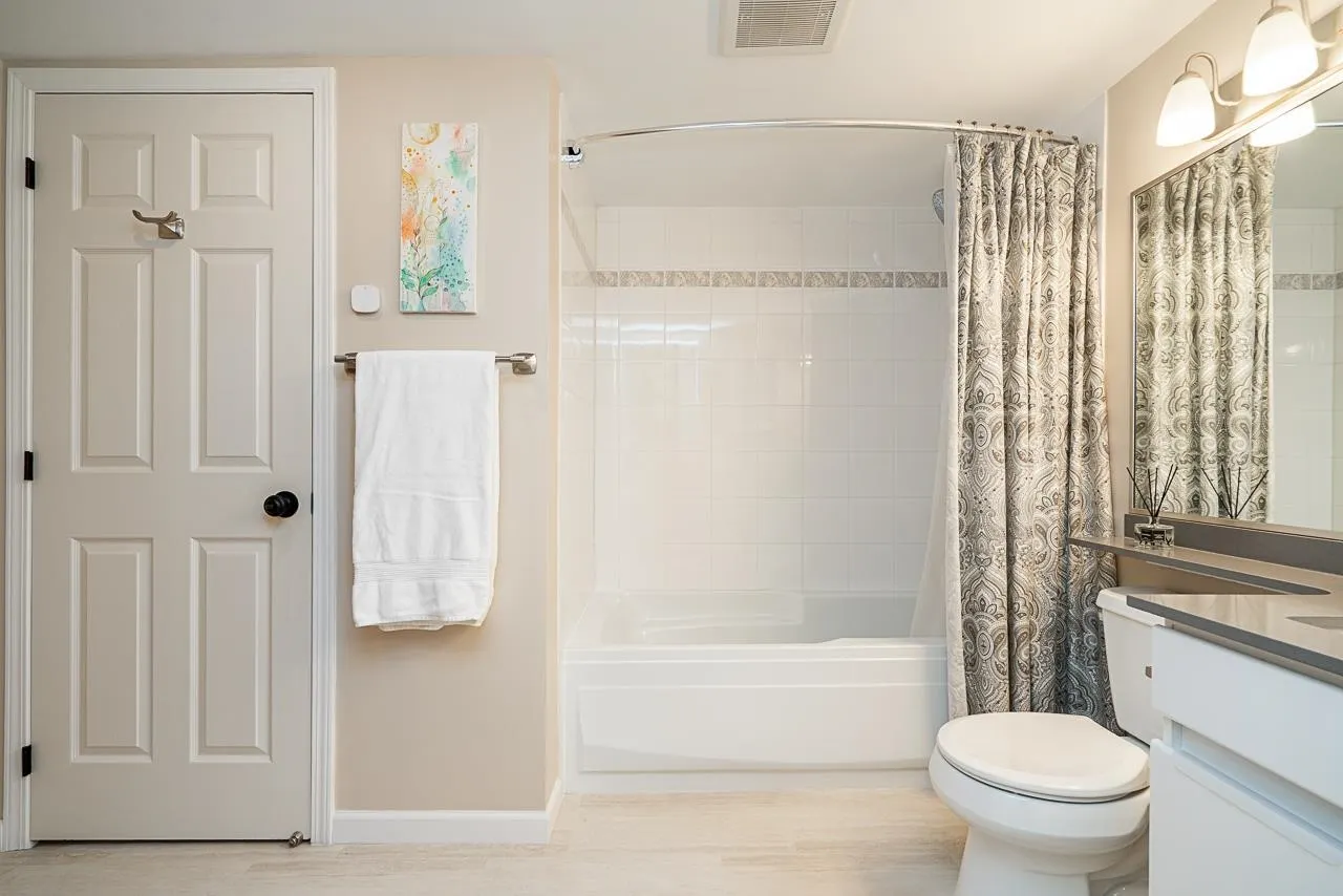 315 3075 Primrose Lane