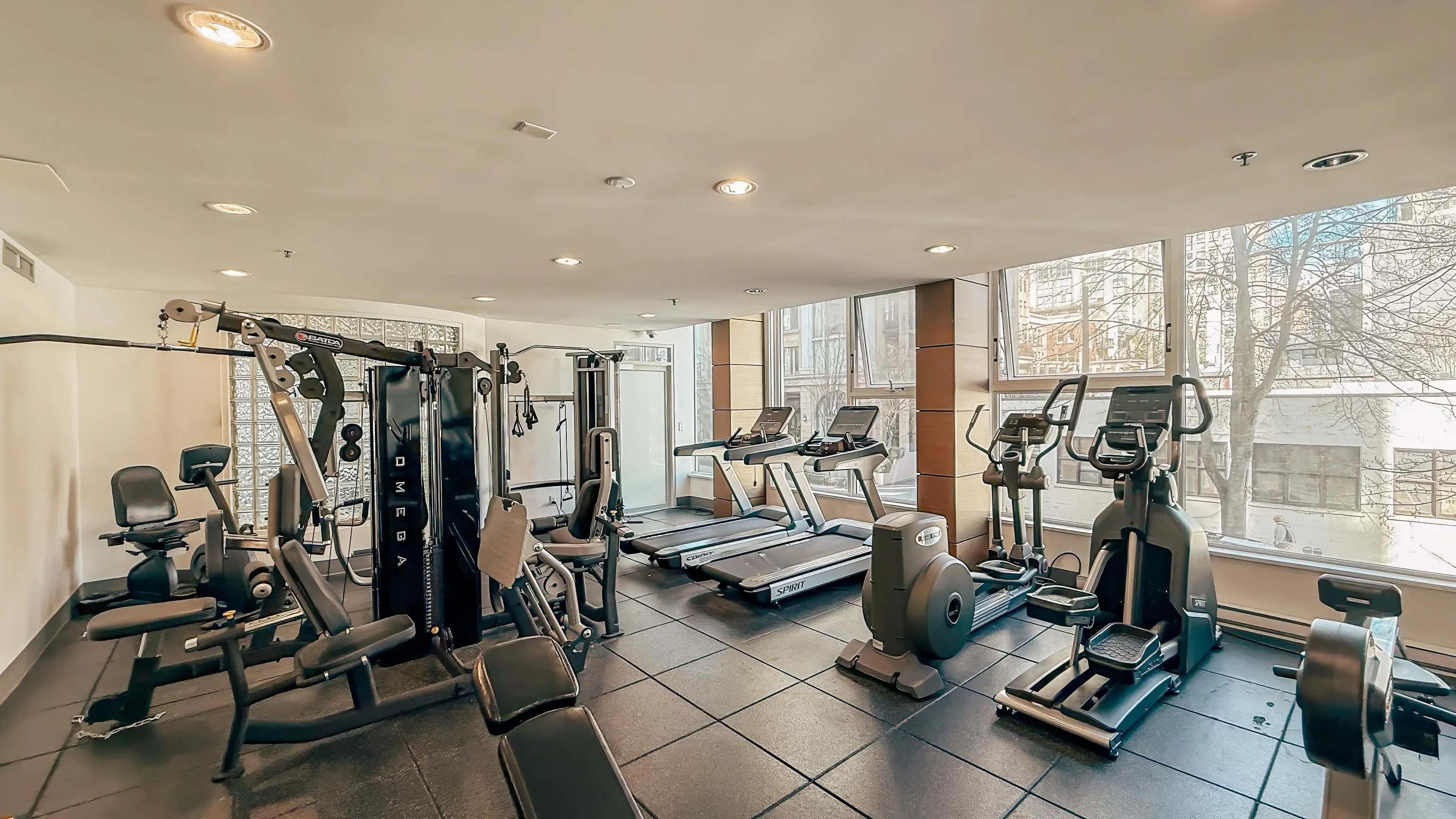 1503 1323 Homer Street