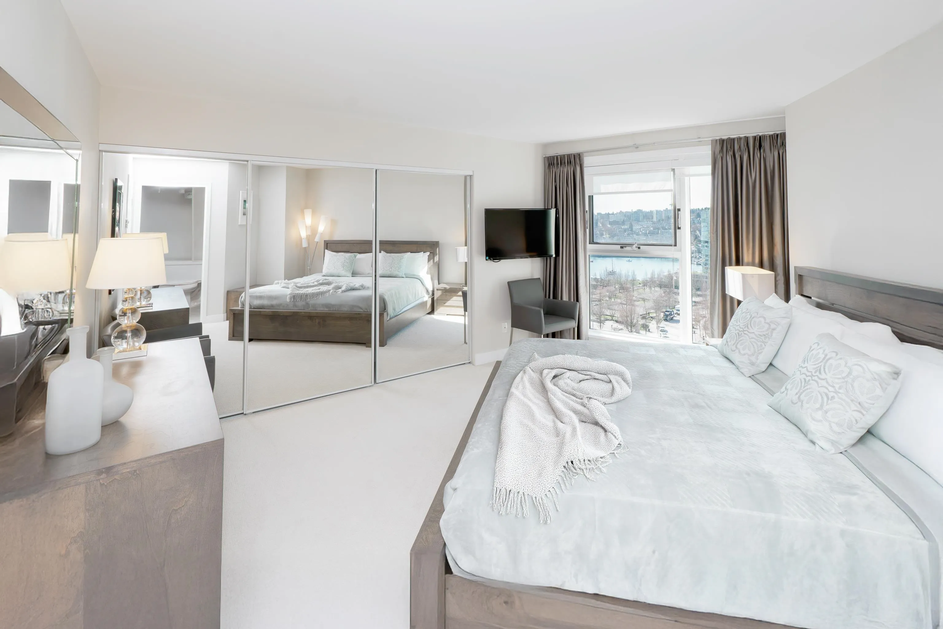 1503 1323 Homer Street