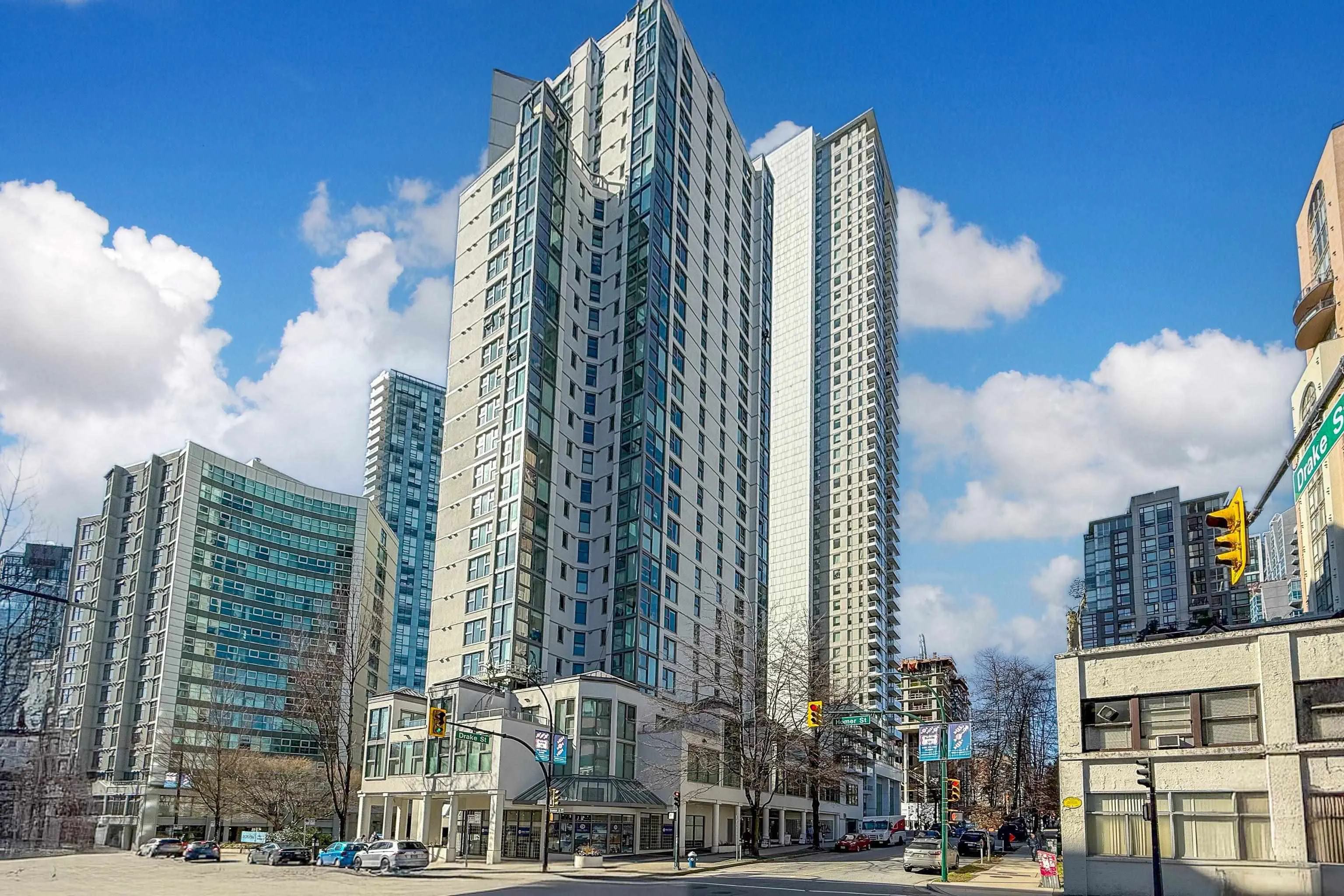 1503 1323 Homer Street