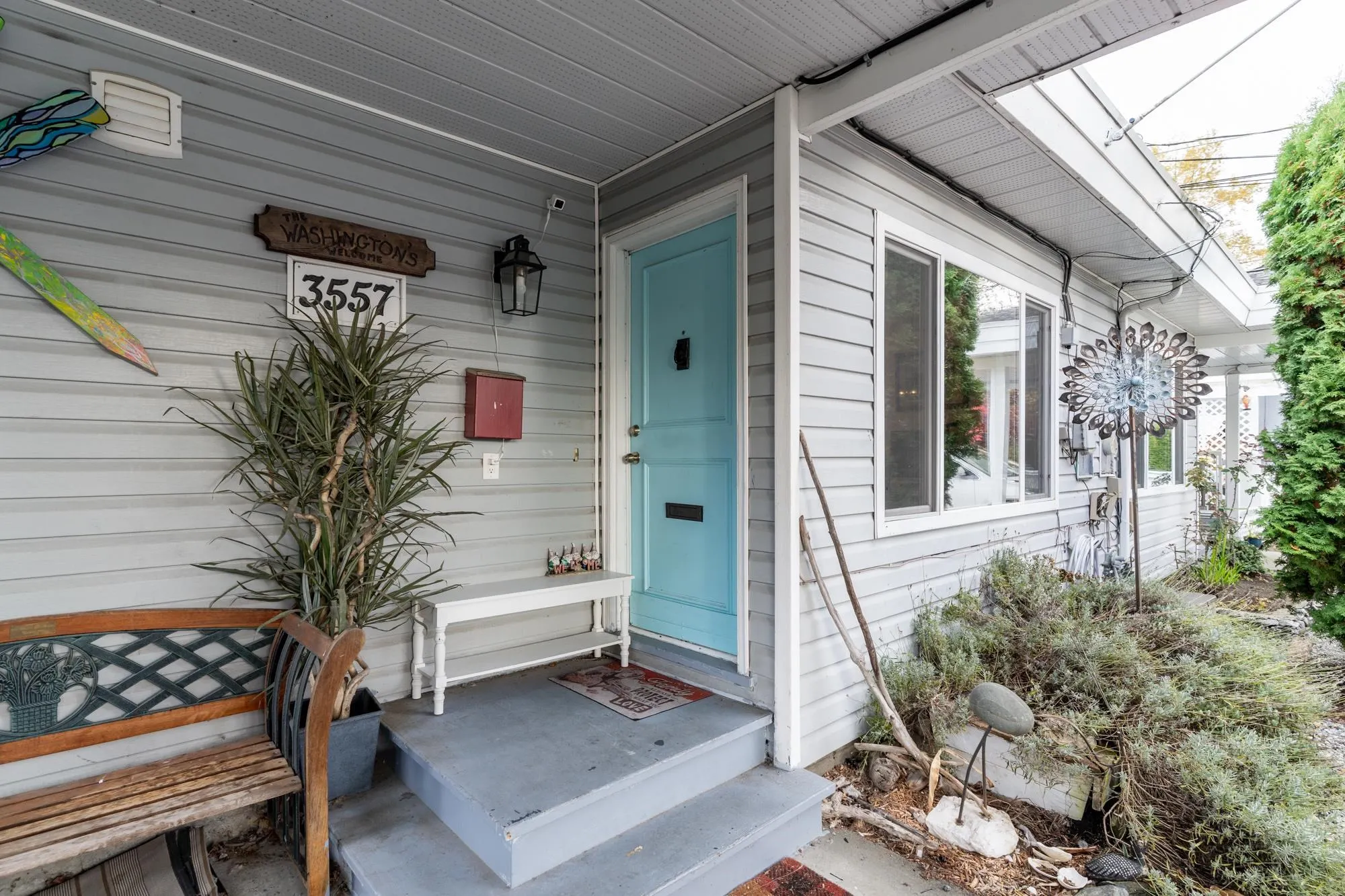 3557 Handley Crescent