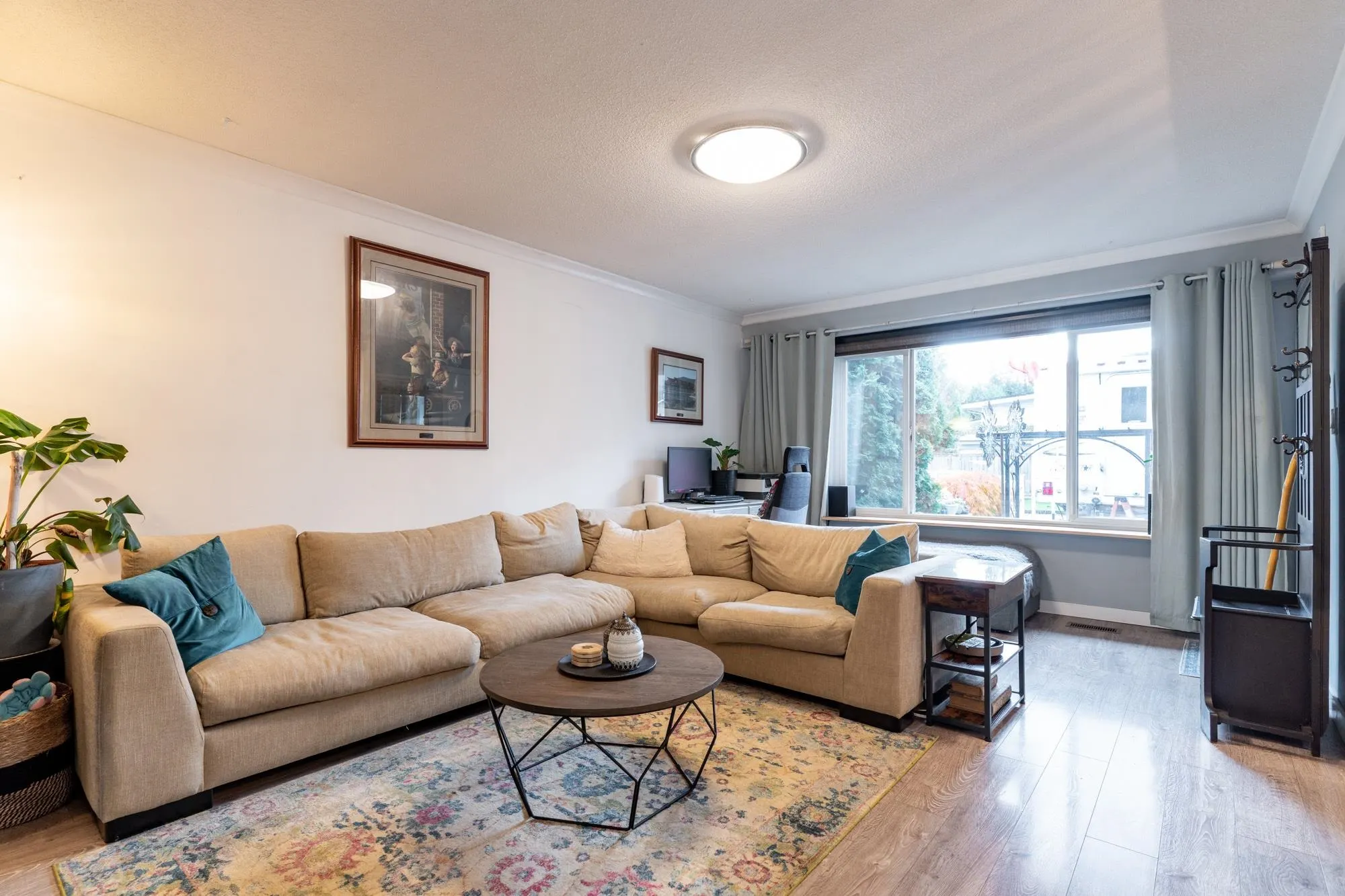 3557 Handley Crescent