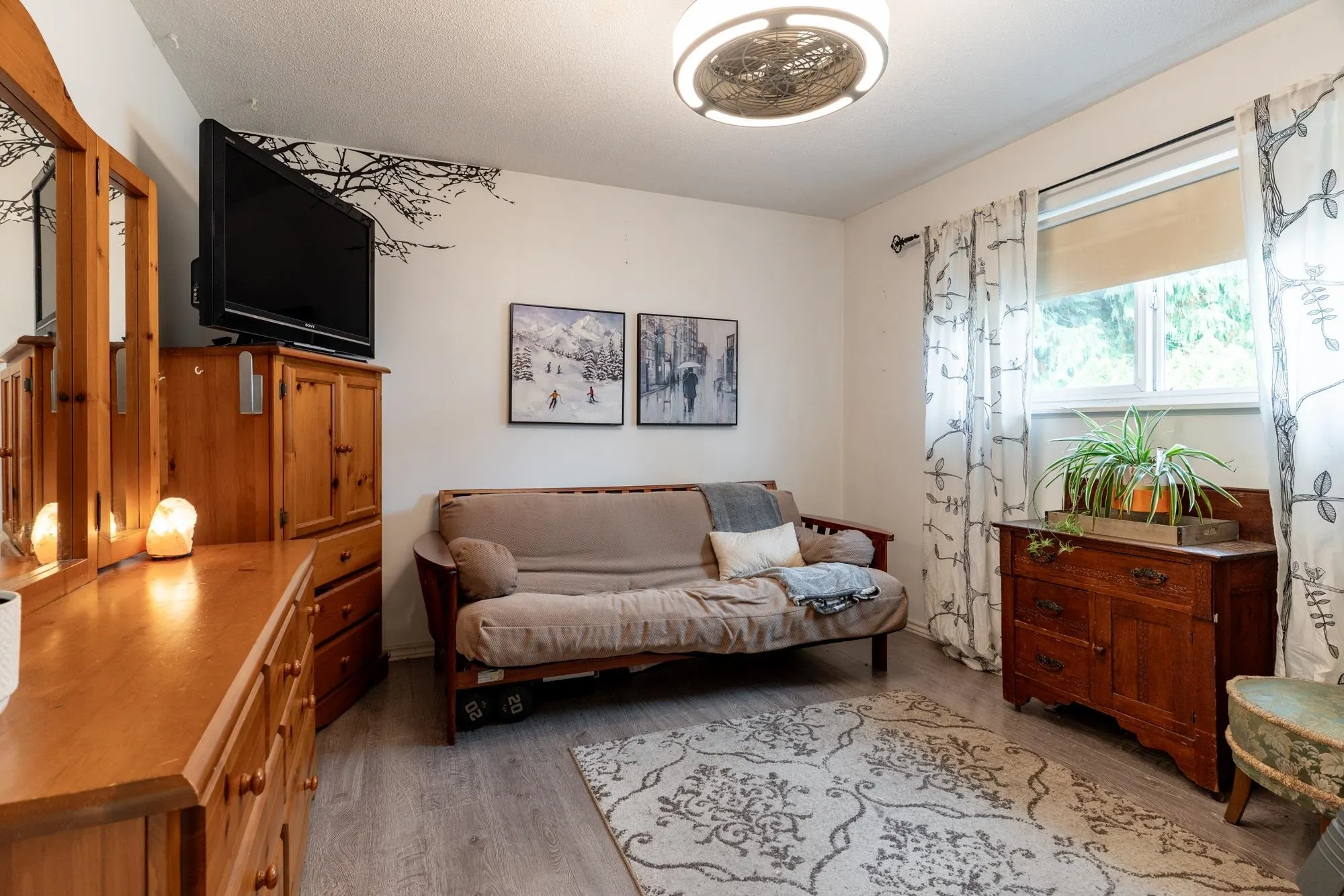 3557 Handley Crescent