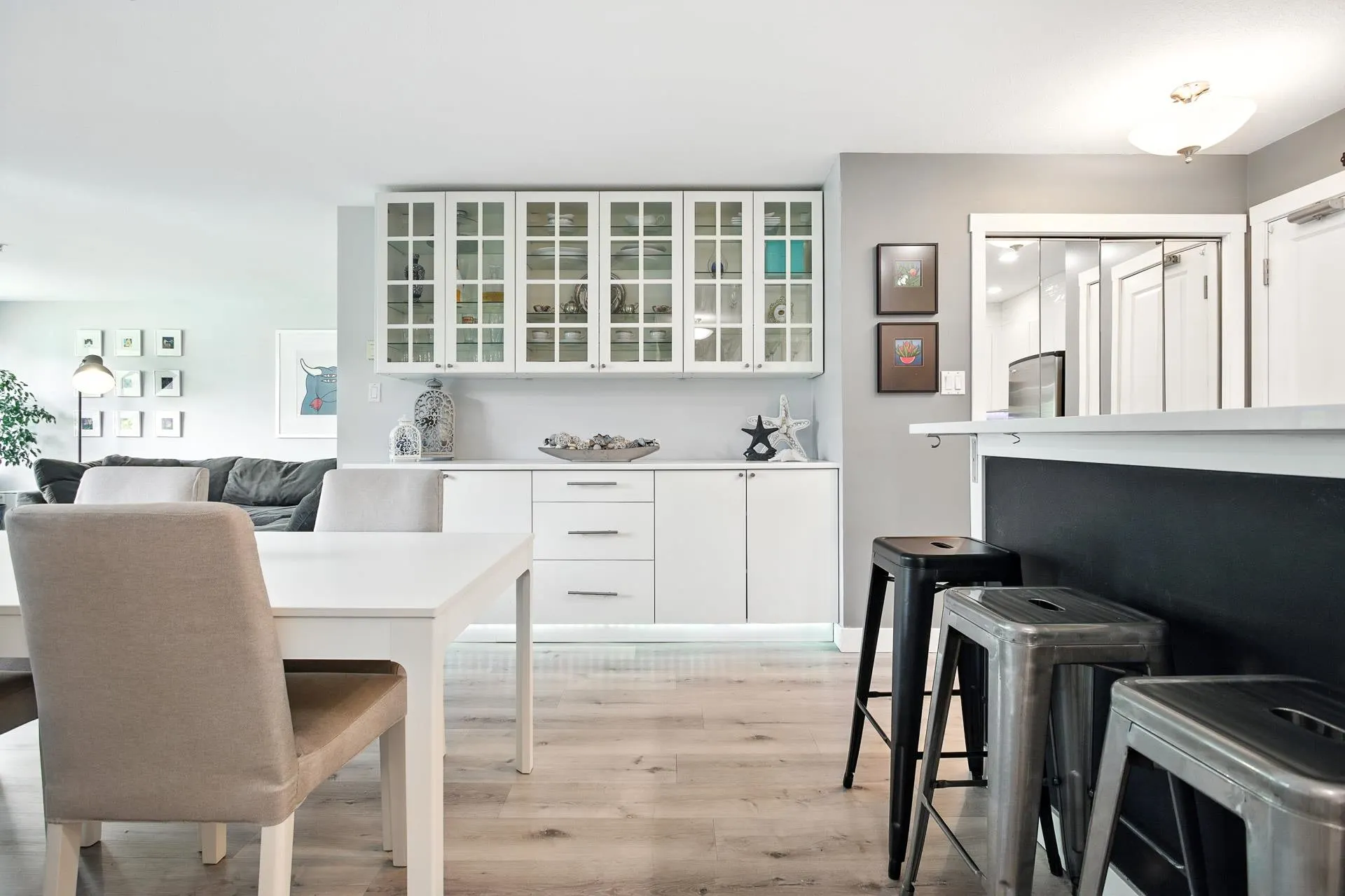 404 225 Newport Drive