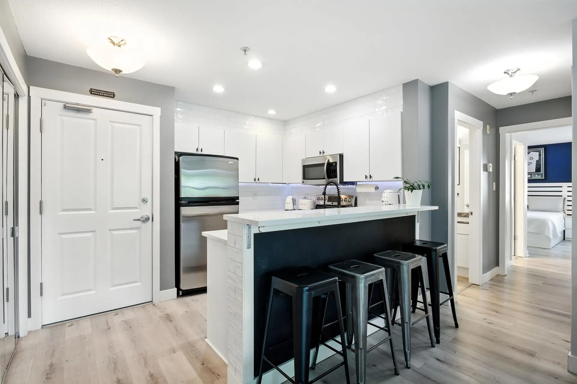 404 225 Newport Drive