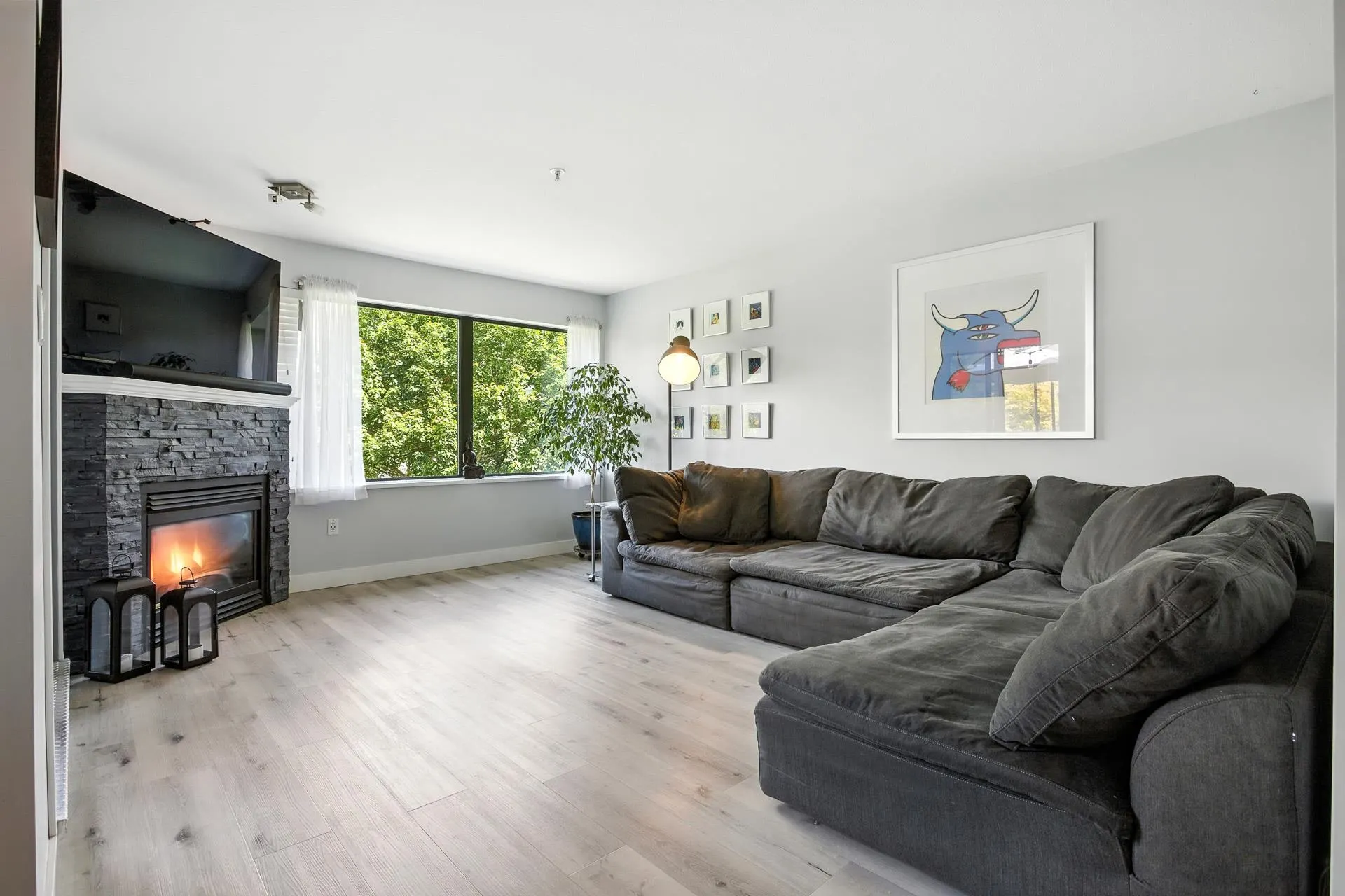 404 225 Newport Drive