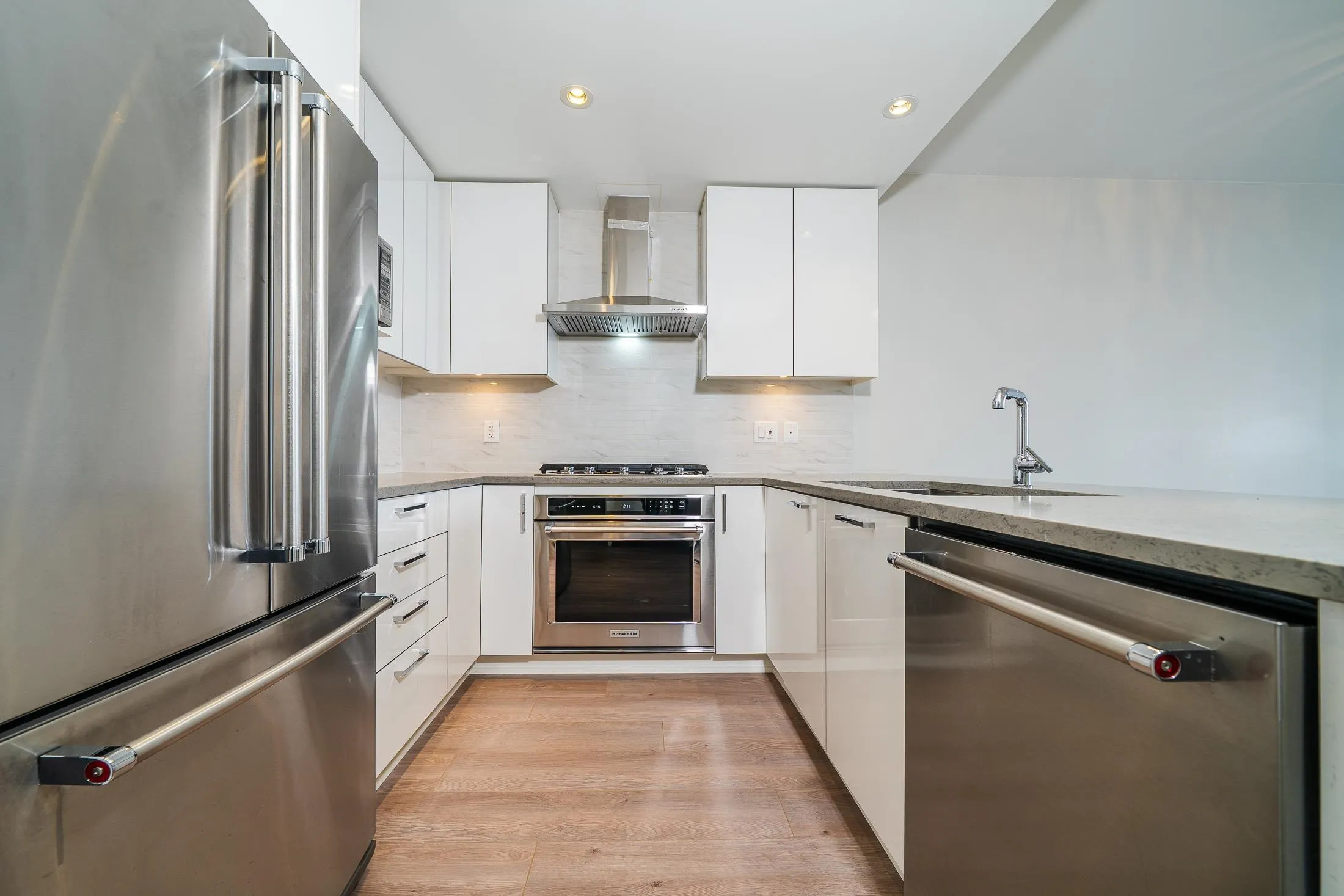 2601 1788 Gilmore Avenue